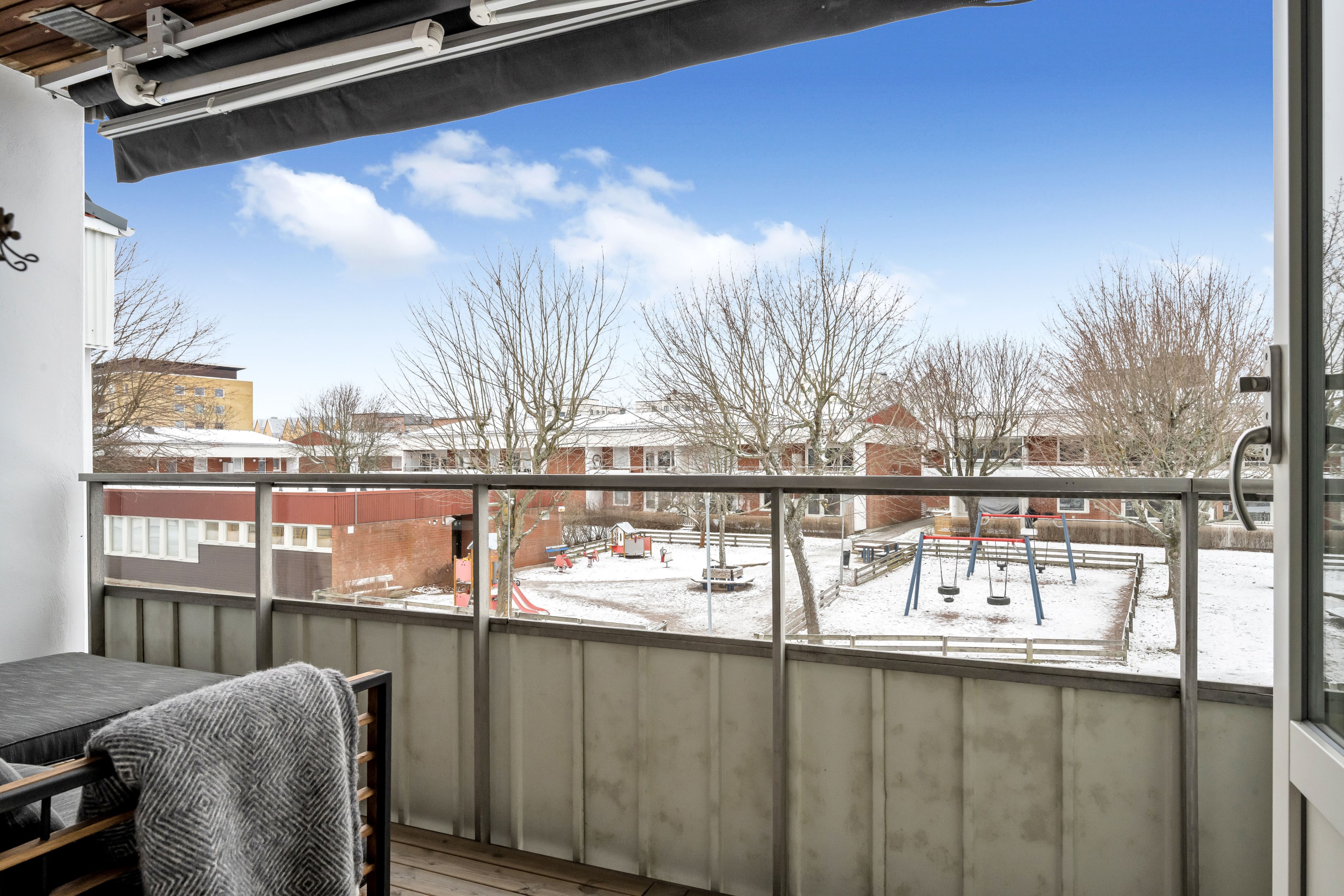 Bostadsbild från Kamomillgatan 25, Såld i Årsta, Uppsala