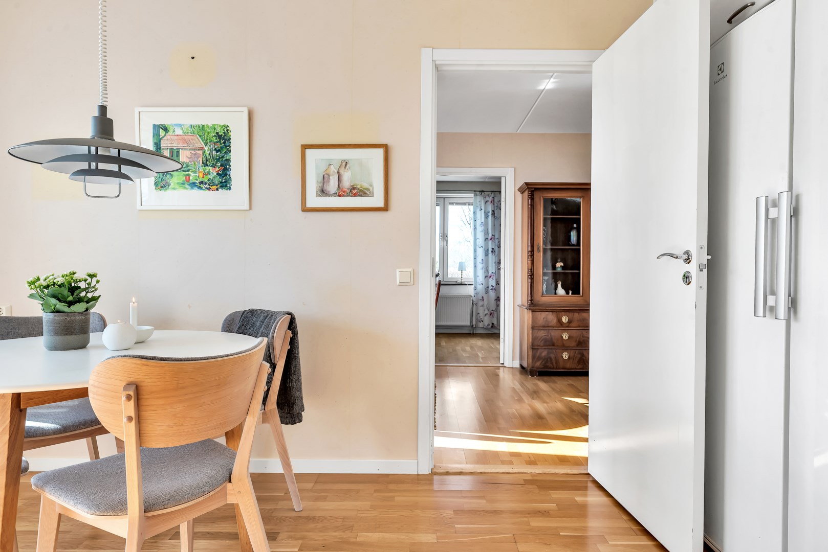 Bostadsbild från Nåntunavägen 3, Såld i Nåntuna, Uppsala