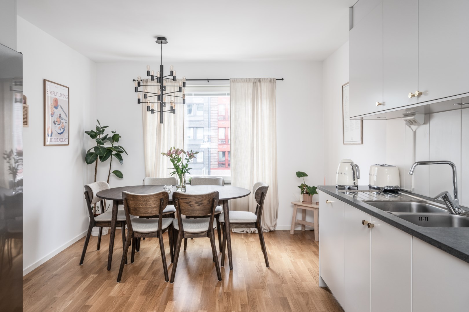 Bostadsbild från Barkarbyvägen 88, Såld i Barkabystaden, Järfälla