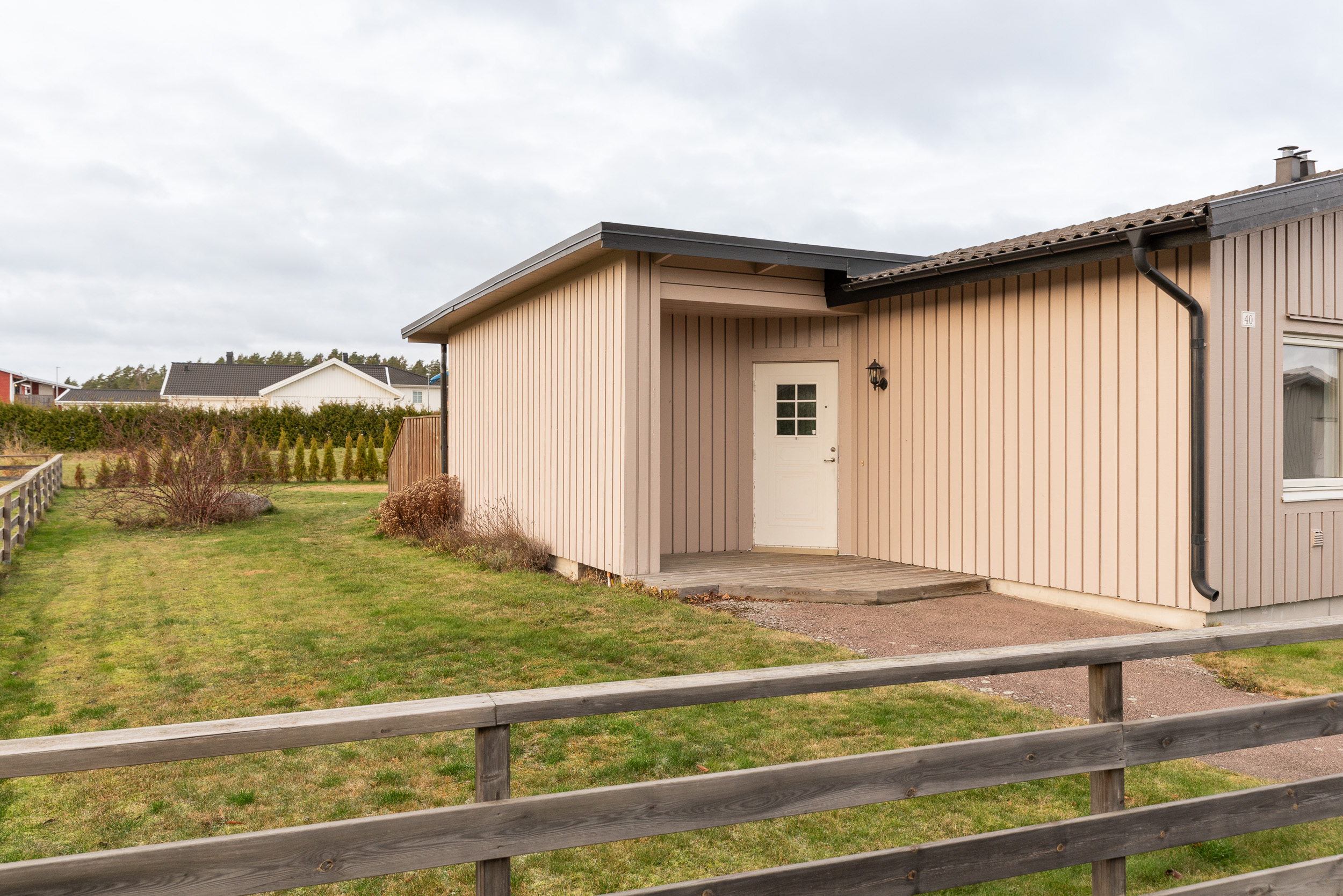 Bostadsbild från Bakformsvägen 40, Såld i Skälby, Västerås