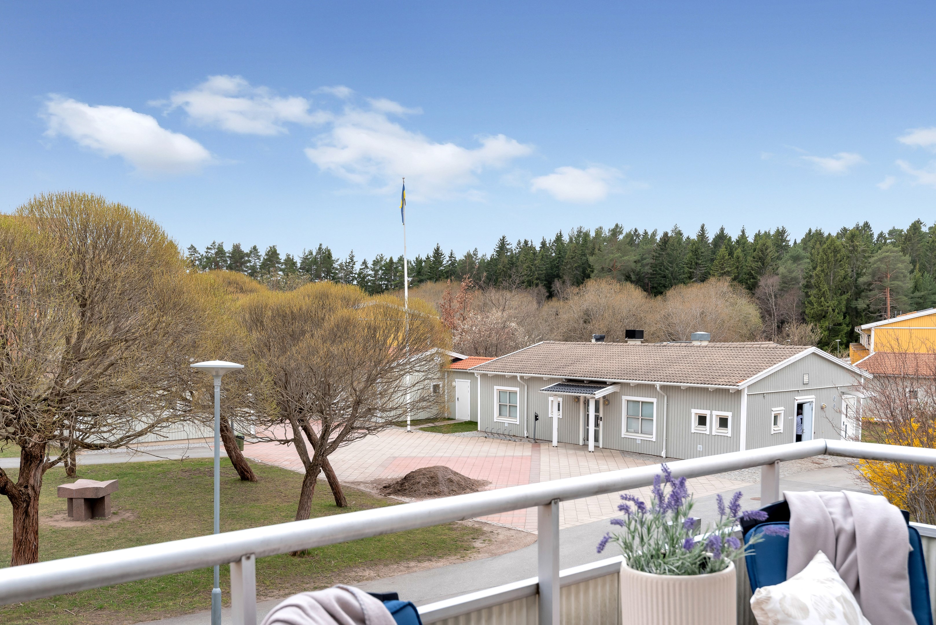 Bostadsbild från Åskmolnsvägen 95, Såld i Storvreta, Uppsala