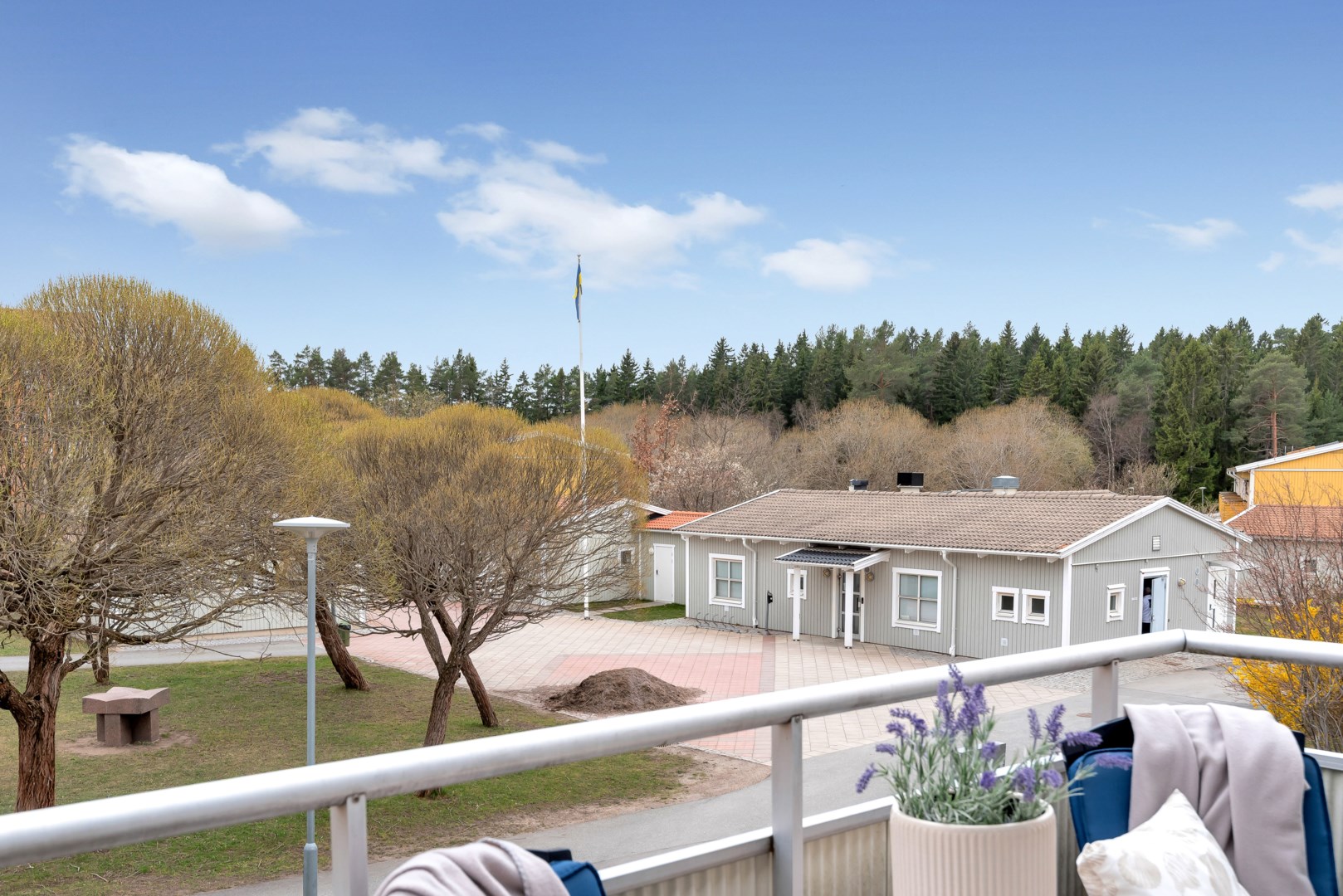 Bostadsbild från Åskmolnsvägen 95, Såld i Storvreta, Uppsala