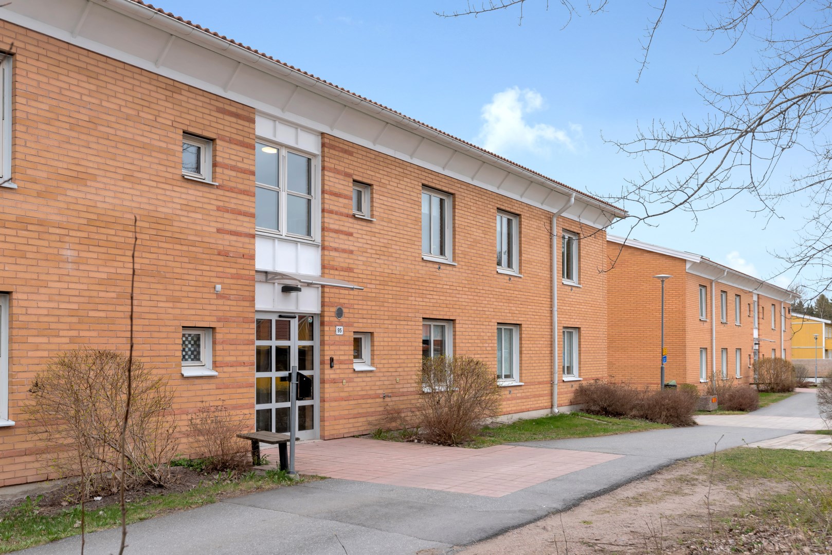 Bostadsbild från Åskmolnsvägen 95, Såld i Storvreta, Uppsala