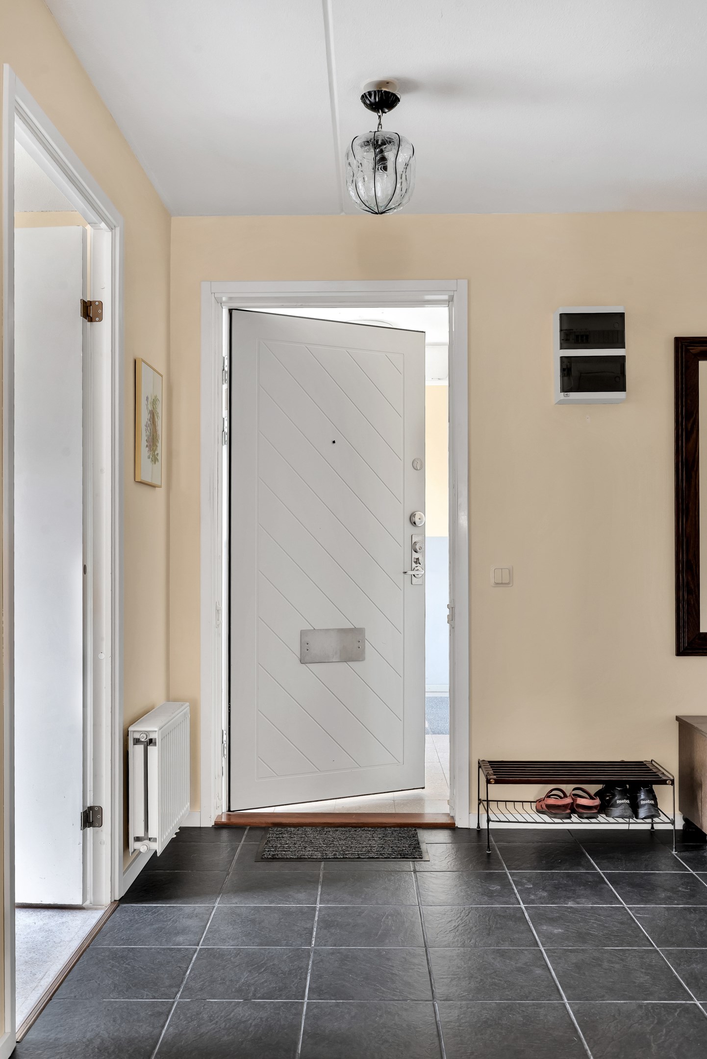 Bostadsbild från Åskmolnsvägen 95, Såld i Storvreta, Uppsala