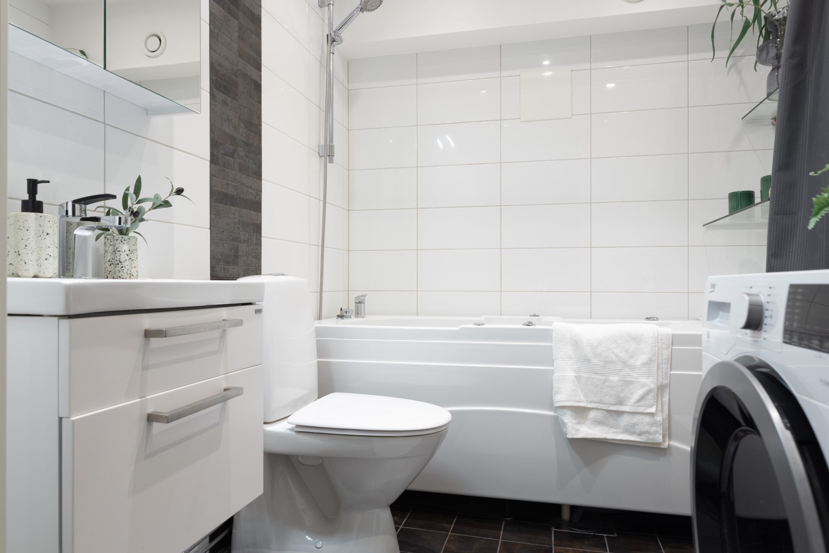 Bostadsbild från Domkyrkoesplanaden 8, Såld i City, Västerås