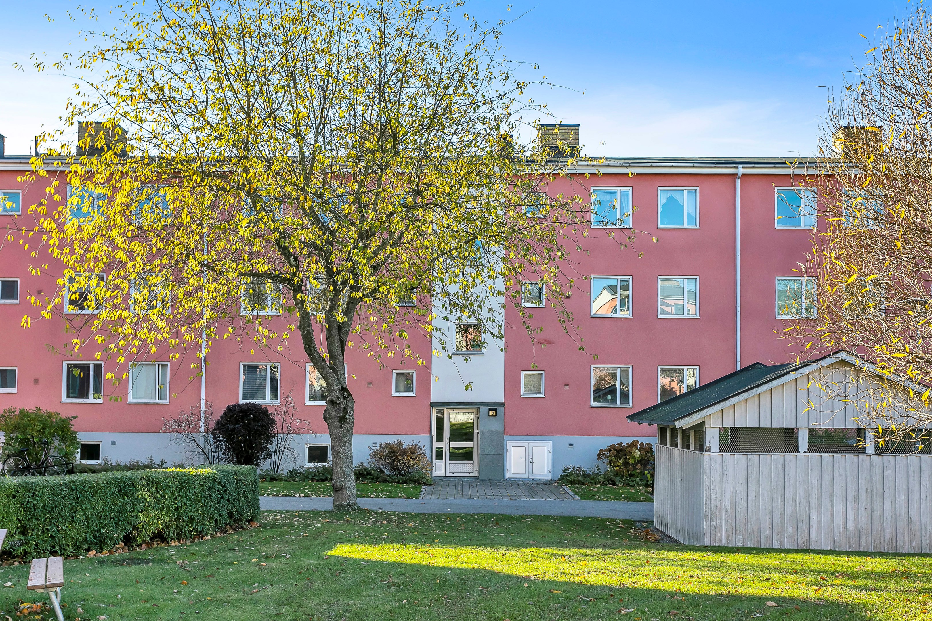 Bostadsbild från Dimgatan 3, Till salu i Gränby, Uppsala
