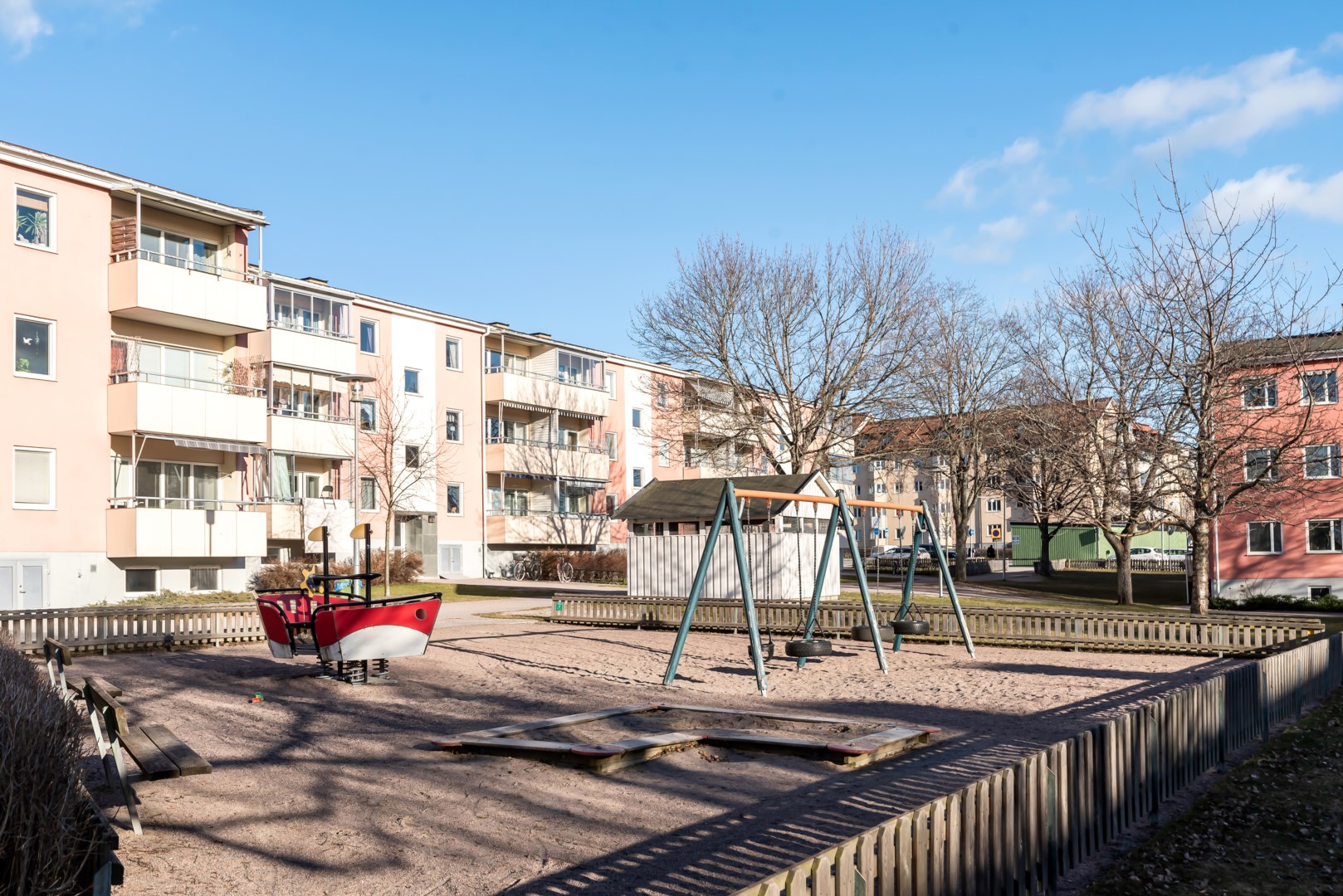 Bostadsbild från Dimgatan 3, Till salu i Gränby, Uppsala