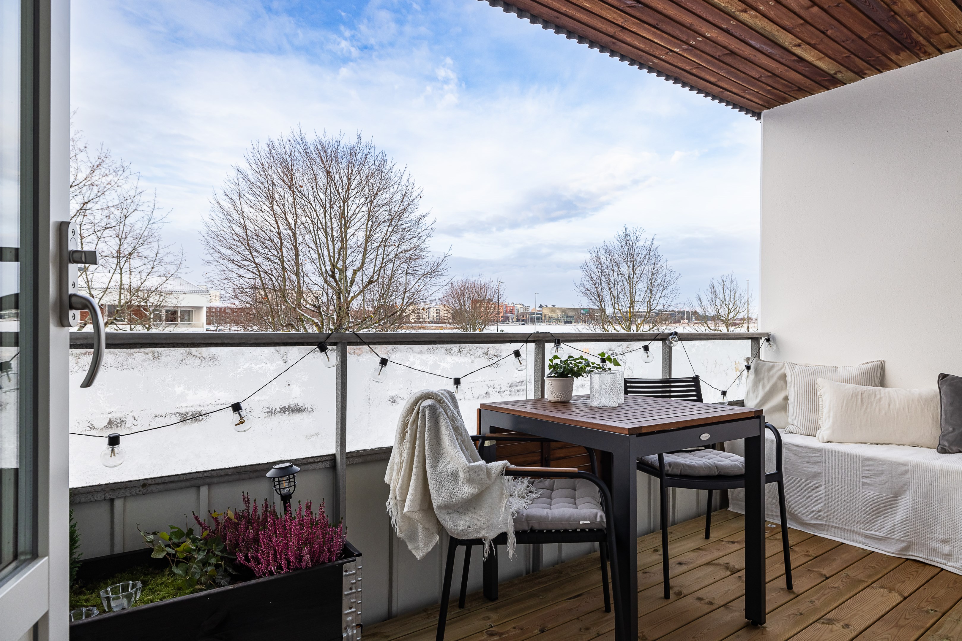 Bostadsbild från Kamomillgatan 2, Såld i Årsta, Uppsala