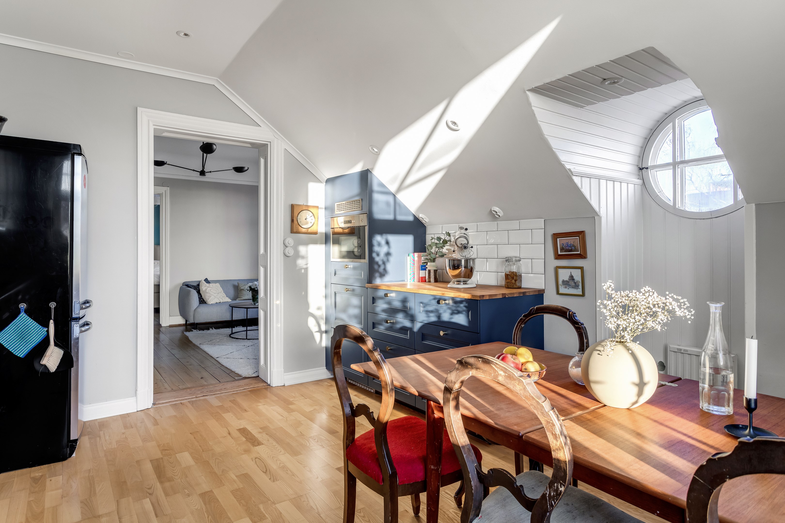 Bostadsbild från Västra Järnvägsgatan 19 C, Såld i Främre Svartbäcken, Uppsala