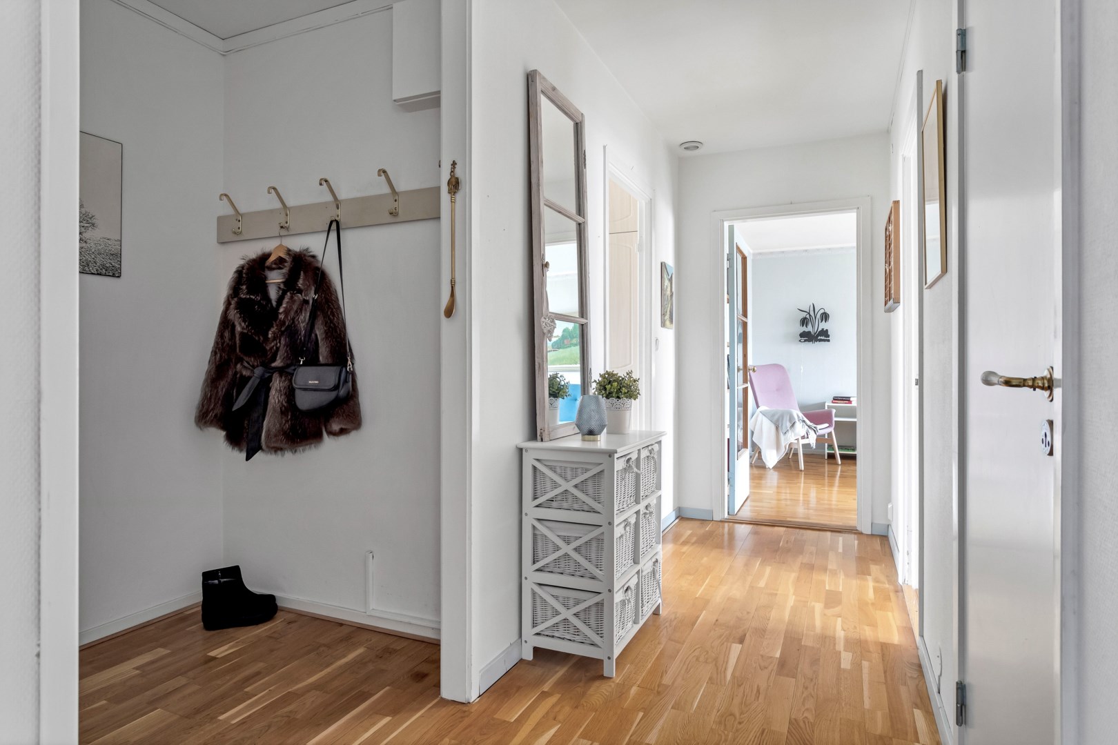 Bostadsbild från Heidenstamsgatan 45, Såld i Löten, Uppsala