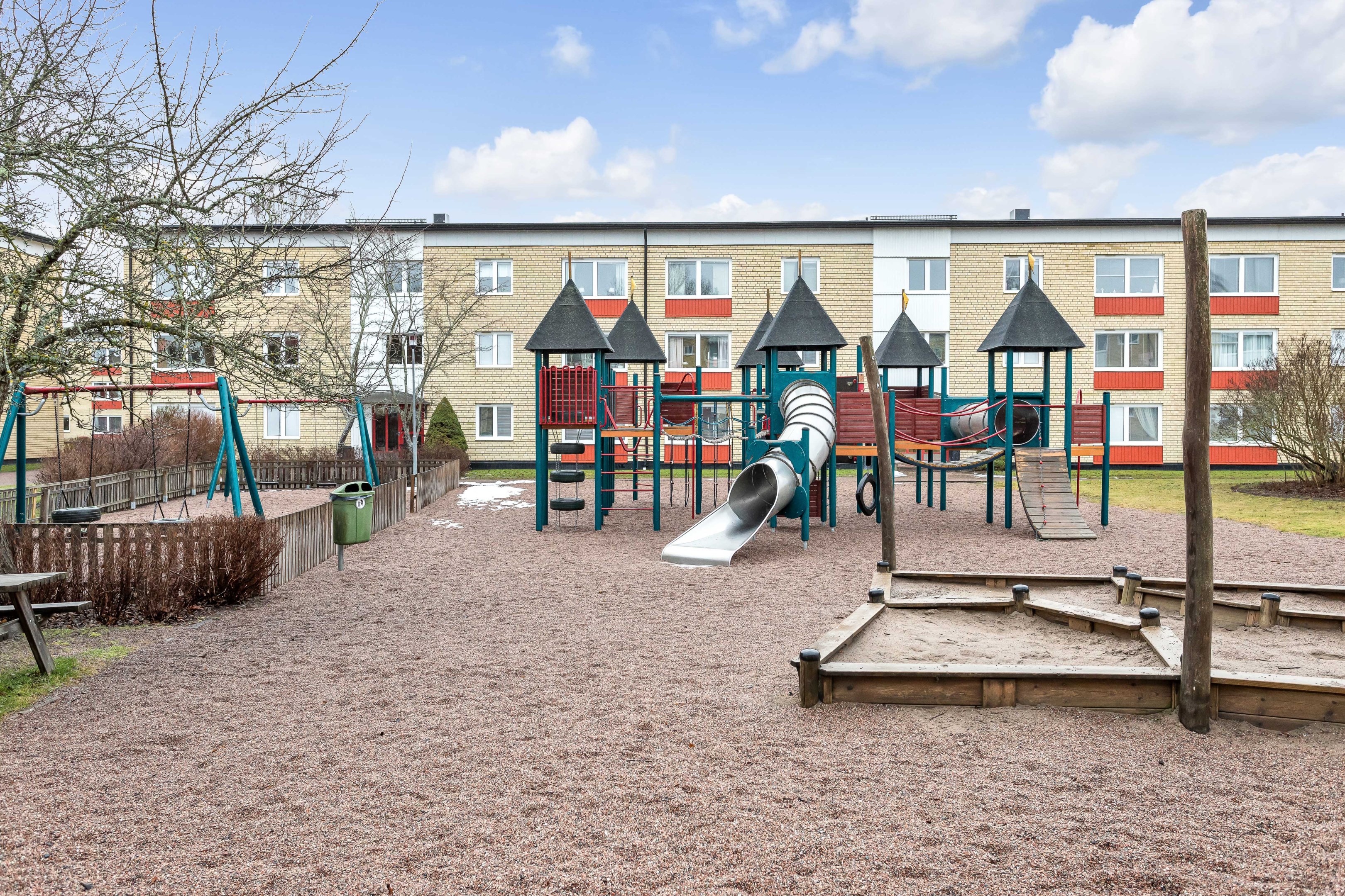 Bostadsbild från Heidenstamsgatan 45, Såld i Löten, Uppsala