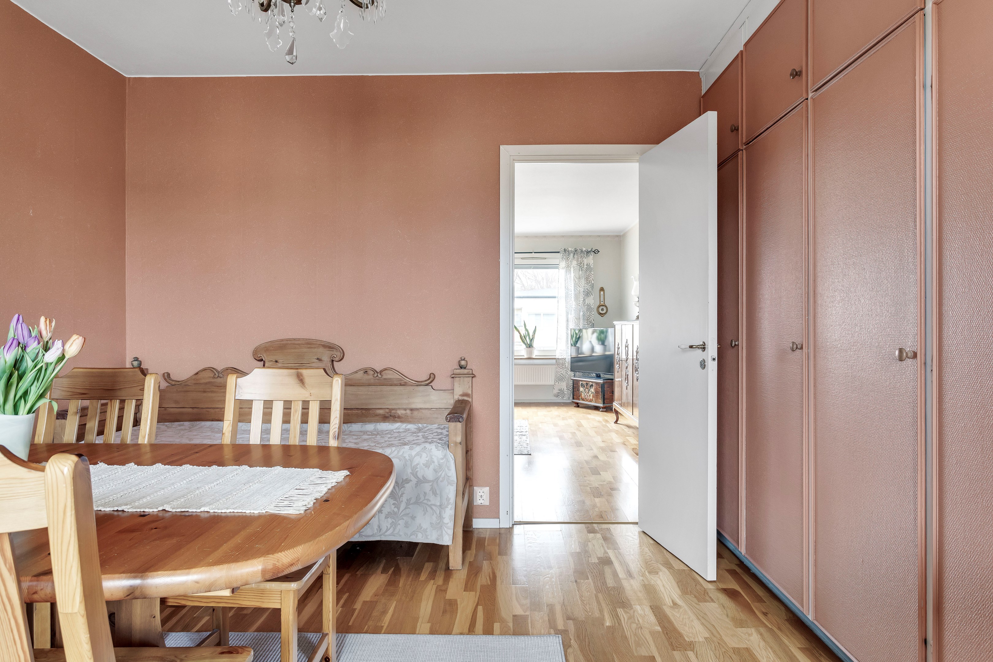 Bostadsbild från Heidenstamsgatan 45, Såld i Löten, Uppsala