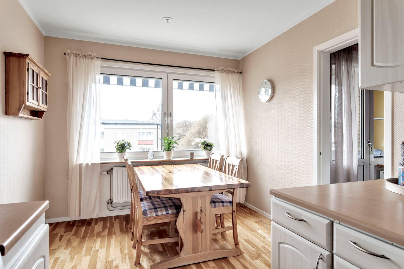 Bostadsbild från Heidenstamsgatan 45, Såld i Löten, Uppsala