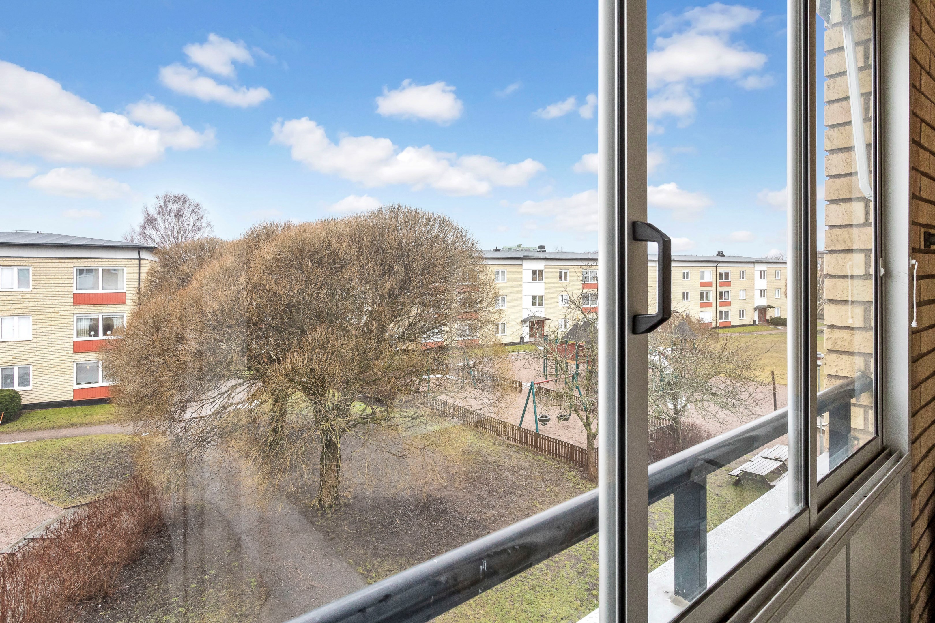 Bostadsbild från Heidenstamsgatan 45, Såld i Löten, Uppsala