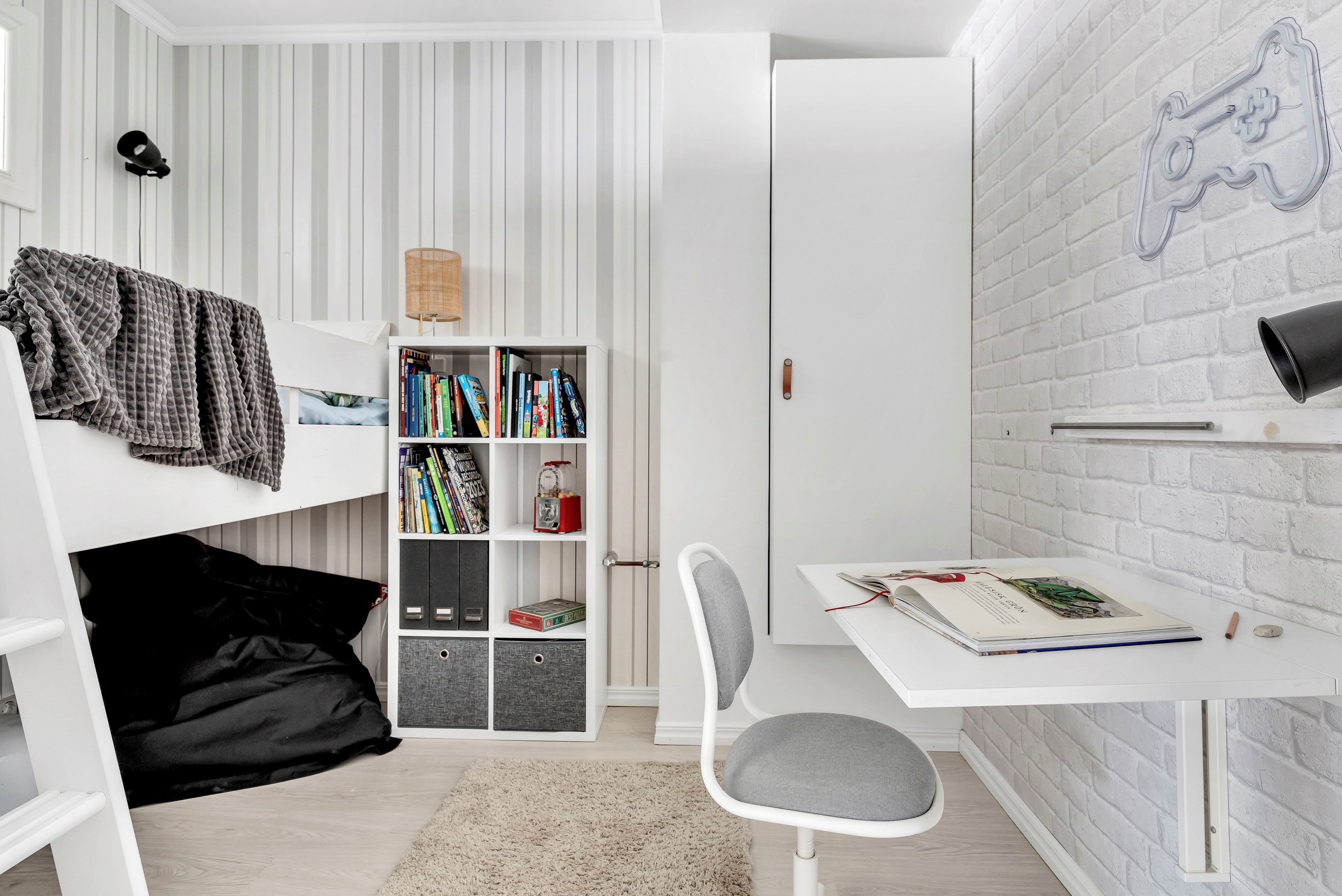 Bostadsbild från Körvelgatan 43C, Såld i Årsta, Uppsala