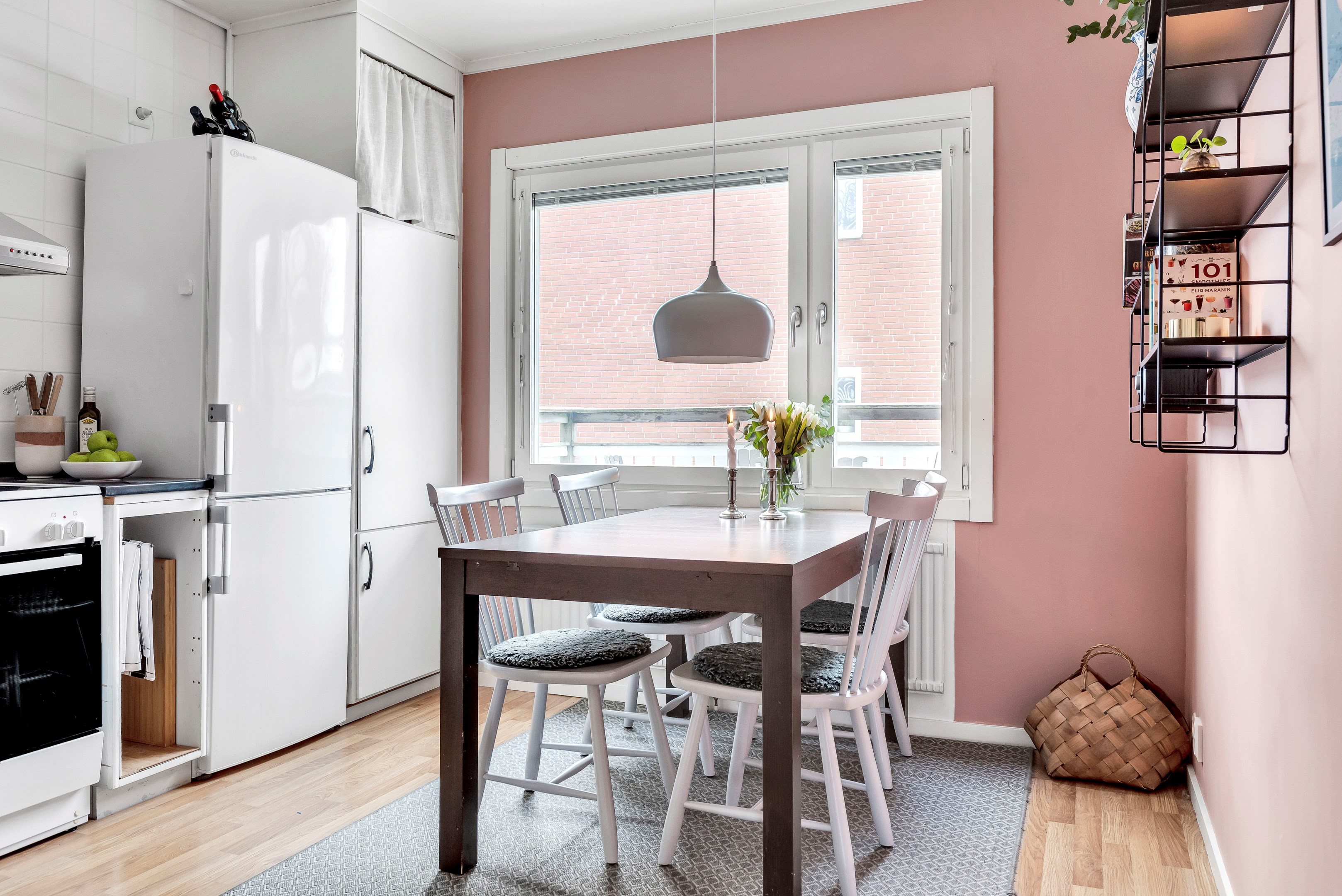 Bostadsbild från Körvelgatan 43C, Såld i Årsta, Uppsala