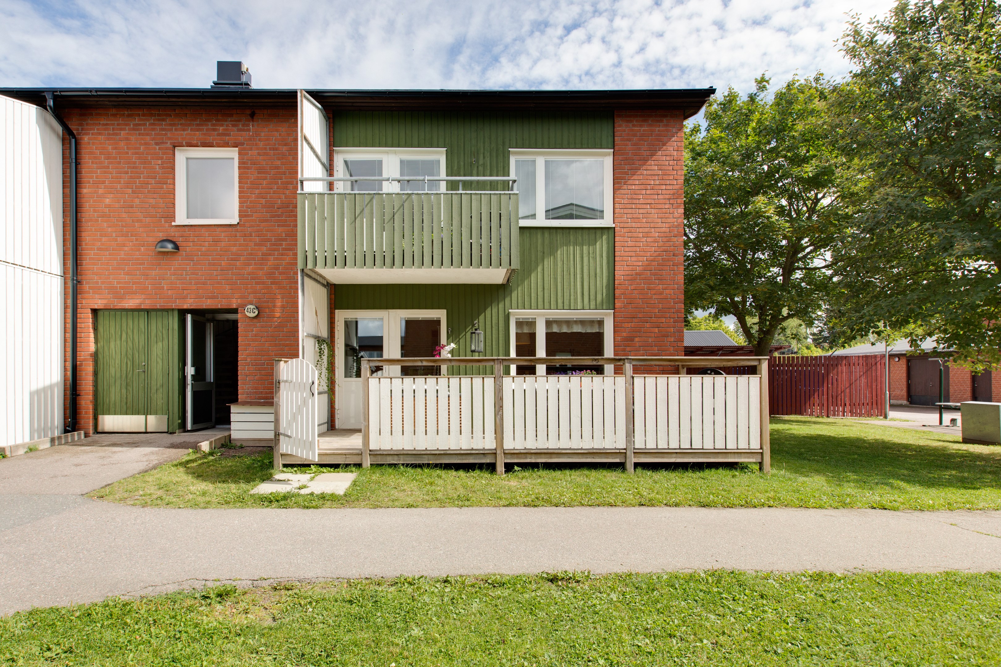 Bostadsbild från Körvelgatan 43C, Såld i Årsta, Uppsala