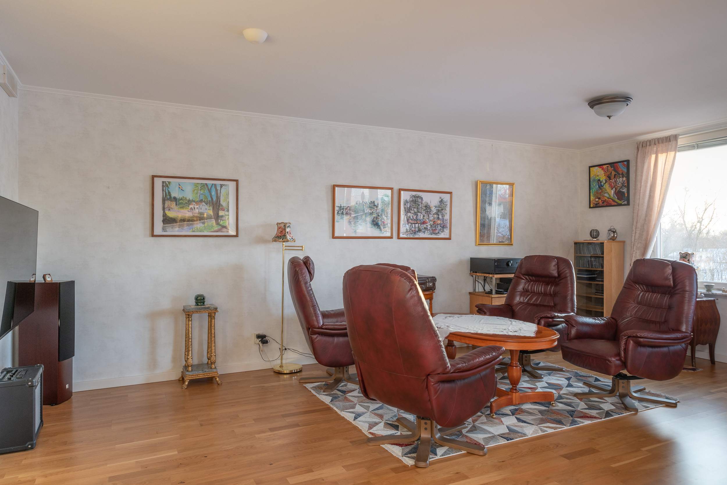 Bostadsbild från Konstnärsvägen 5, Såld i Eriksborg, Västerås