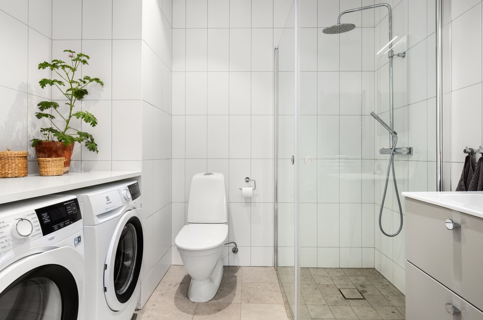 Bostadsbild från Åbroddsvägen 5J, Såld i Kummelnäs, Nacka