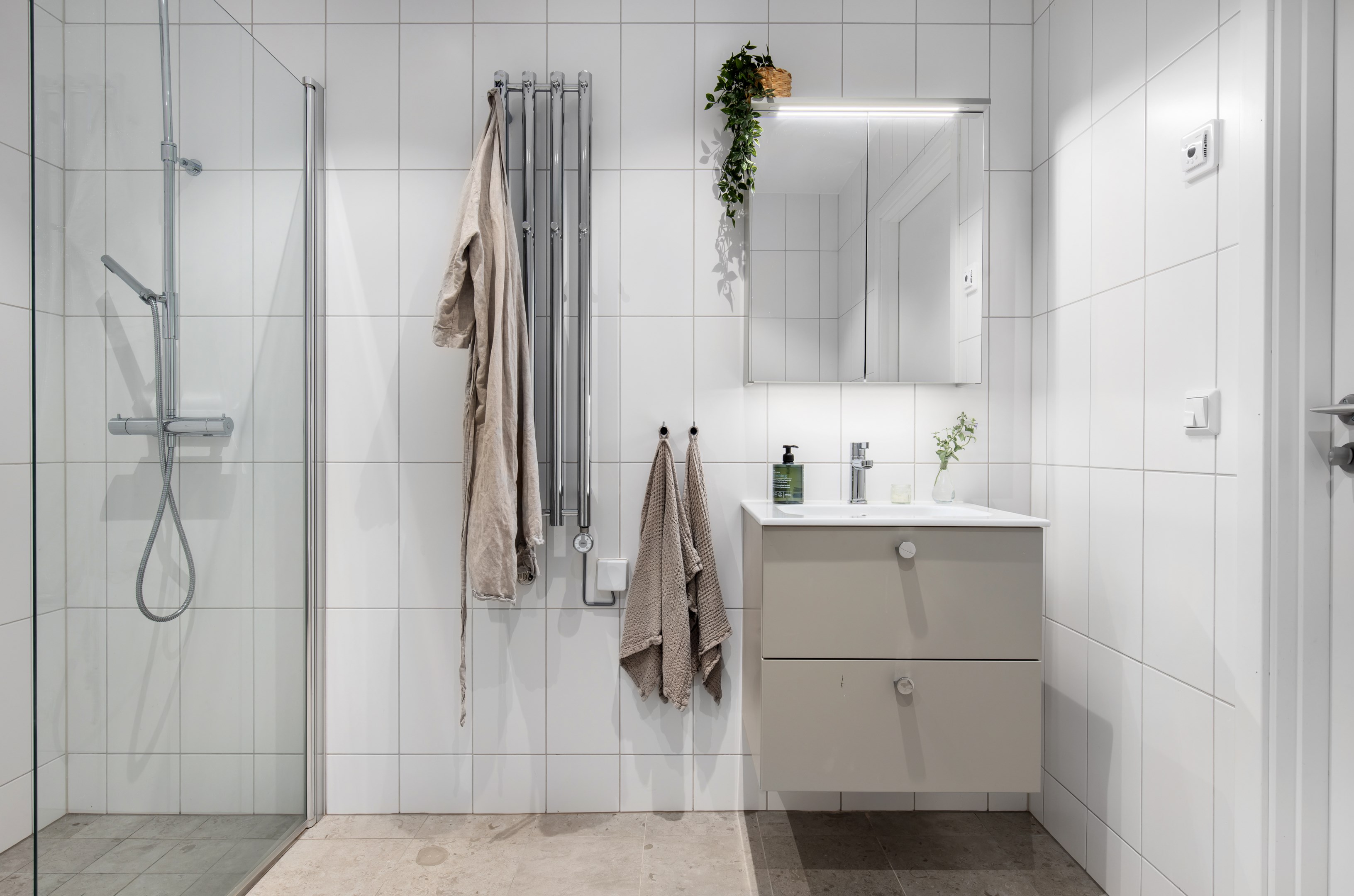 Bostadsbild från Åbroddsvägen 5J, Såld i Kummelnäs, Nacka