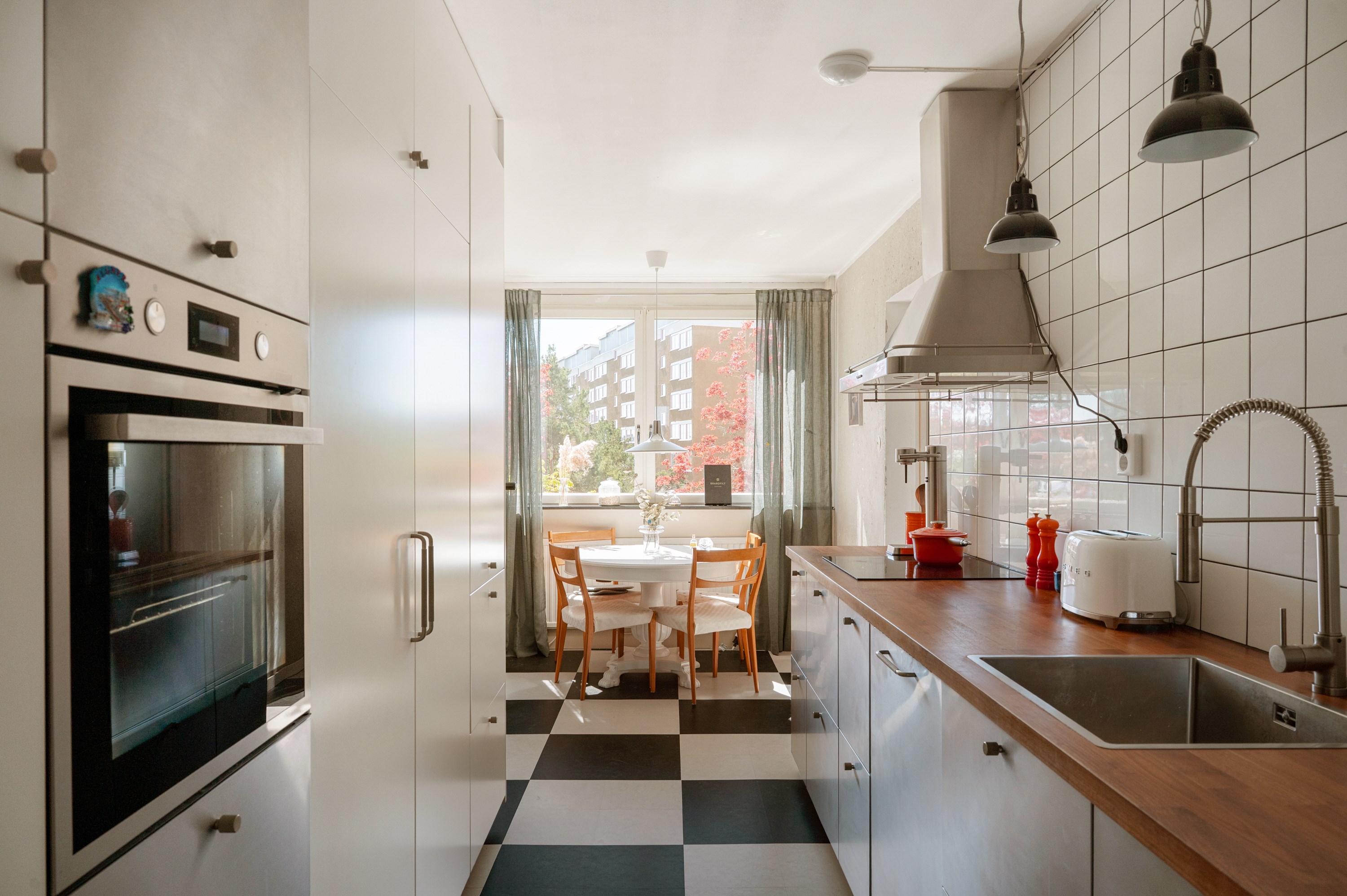 Bostadsbild från Henriksdalsringen 13, Såld i Henriksdalsberget, Nacka