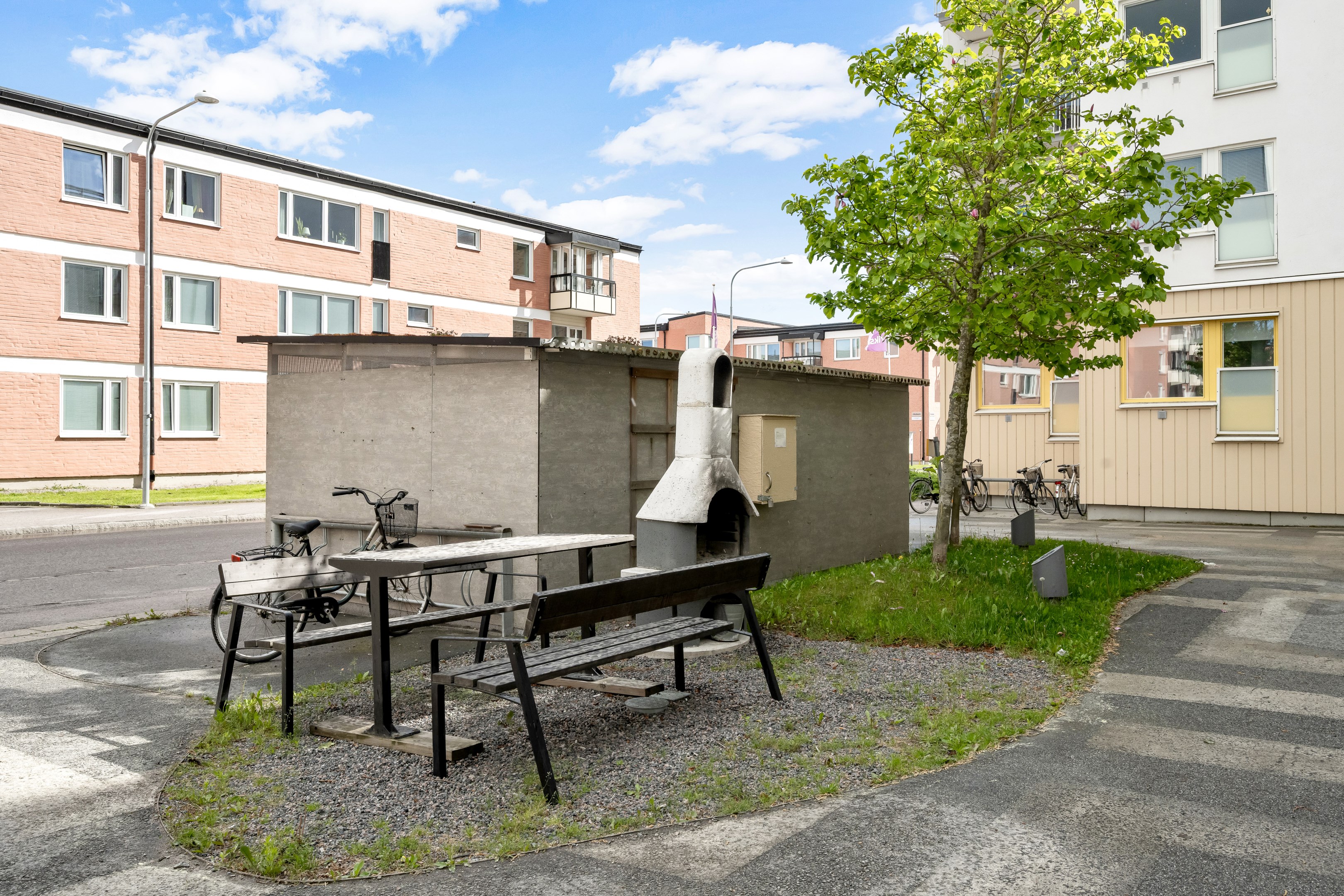 Bostadsbild från Råbyvägen 55G, Till salu i Gränby, Uppsala