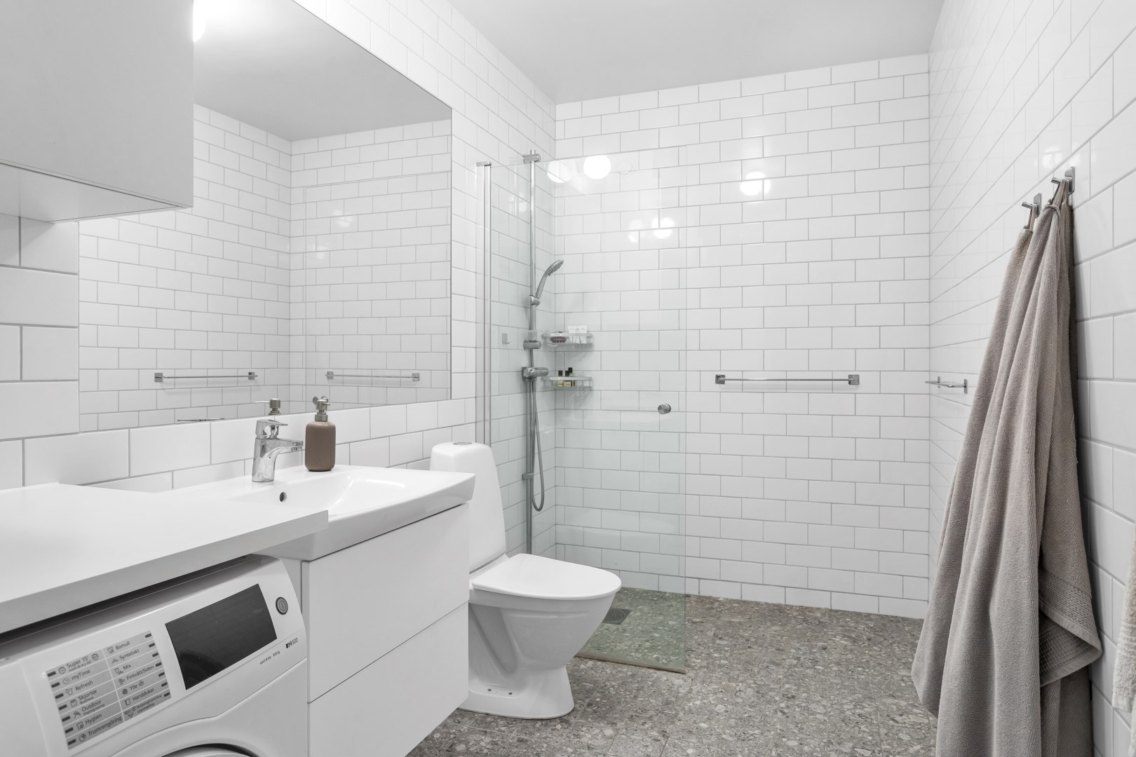 Bostadsbild från Fyrislundsgatan 23B, Såld i Salabacke, Uppsala