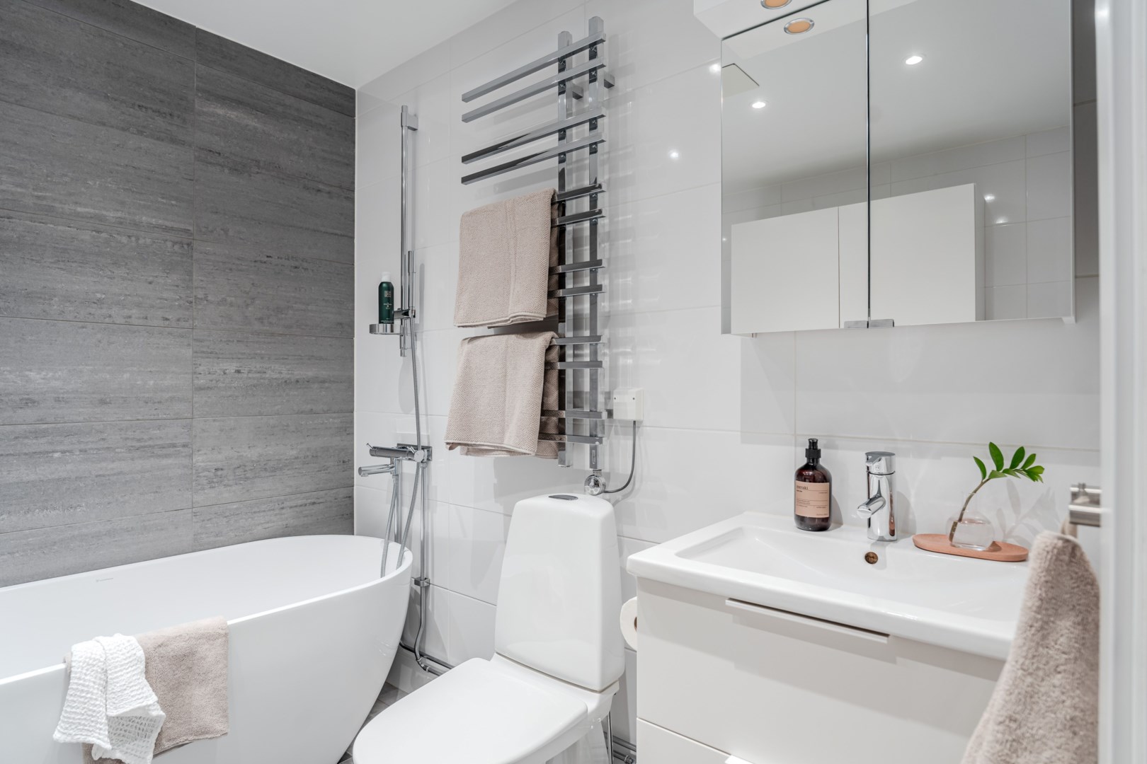 Bostadsbild från Torgny Segerstedts Allé 38, Såld i Rosendal, Uppsala