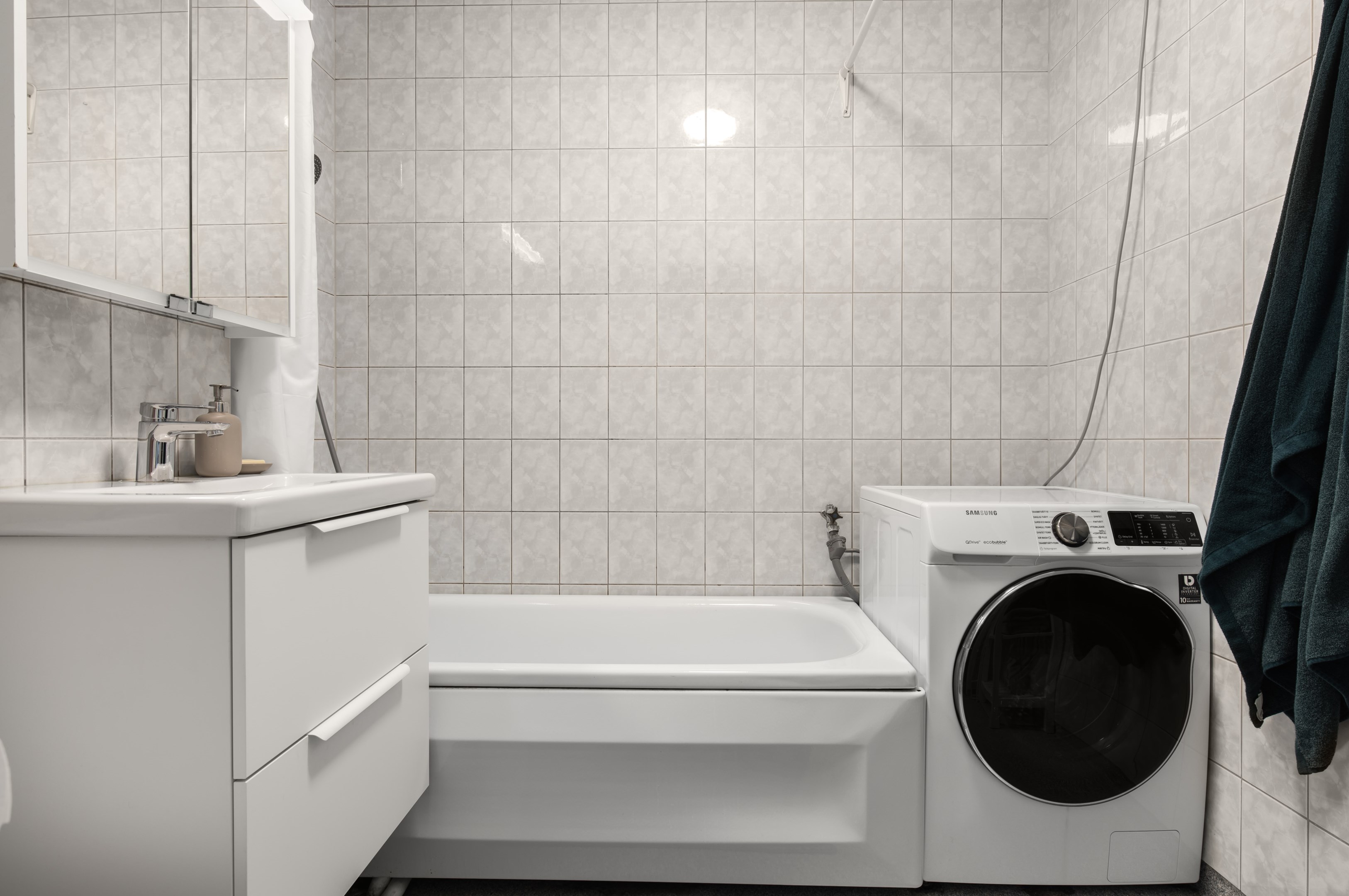 Bostadsbild från Ormingeringen 28A, Kommande i Västra Orminge, Nacka