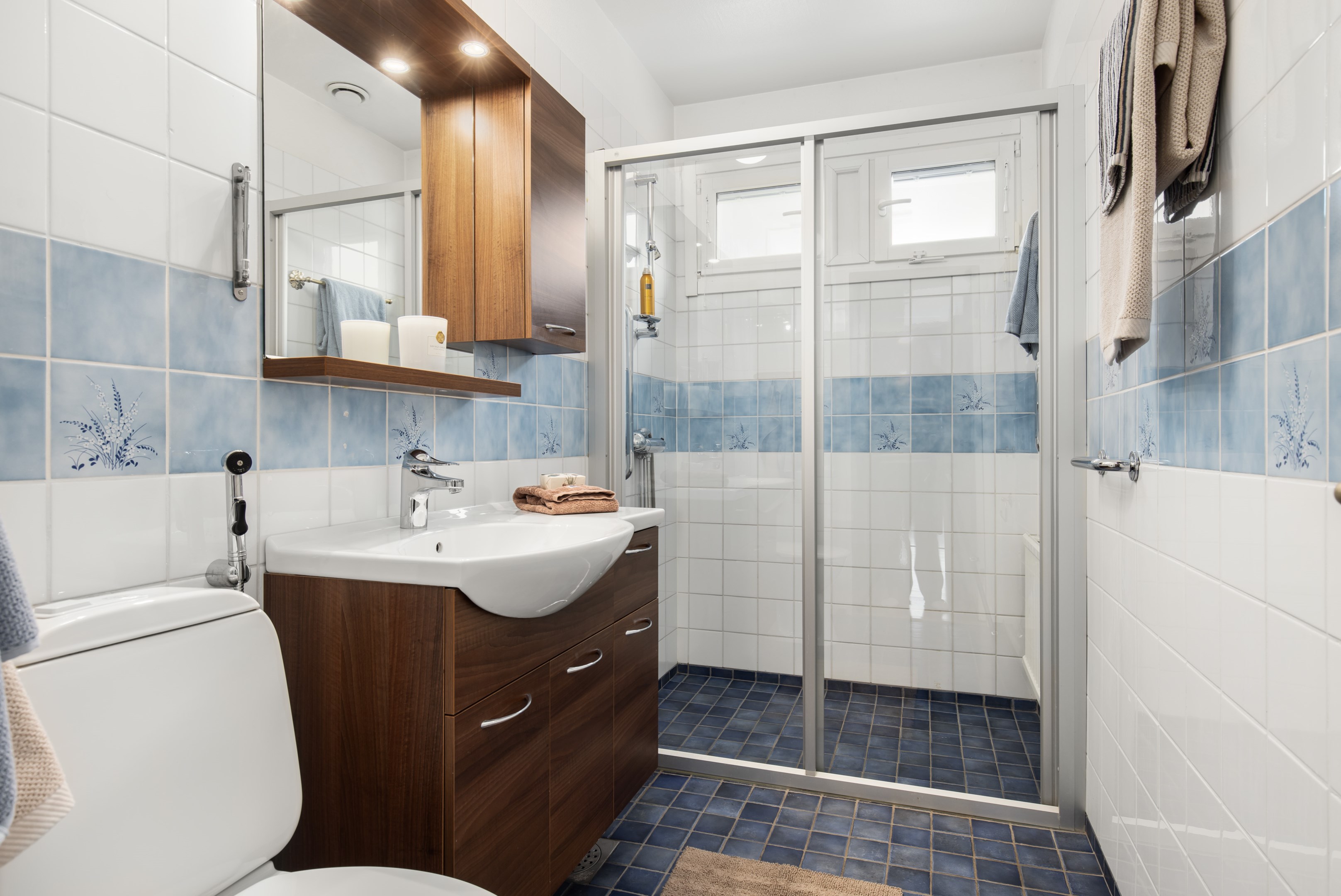 Bostadsbild från Svartkärrsvägen 28, Såld i Igelbodaplatån - Saltsjöbaden, Nacka