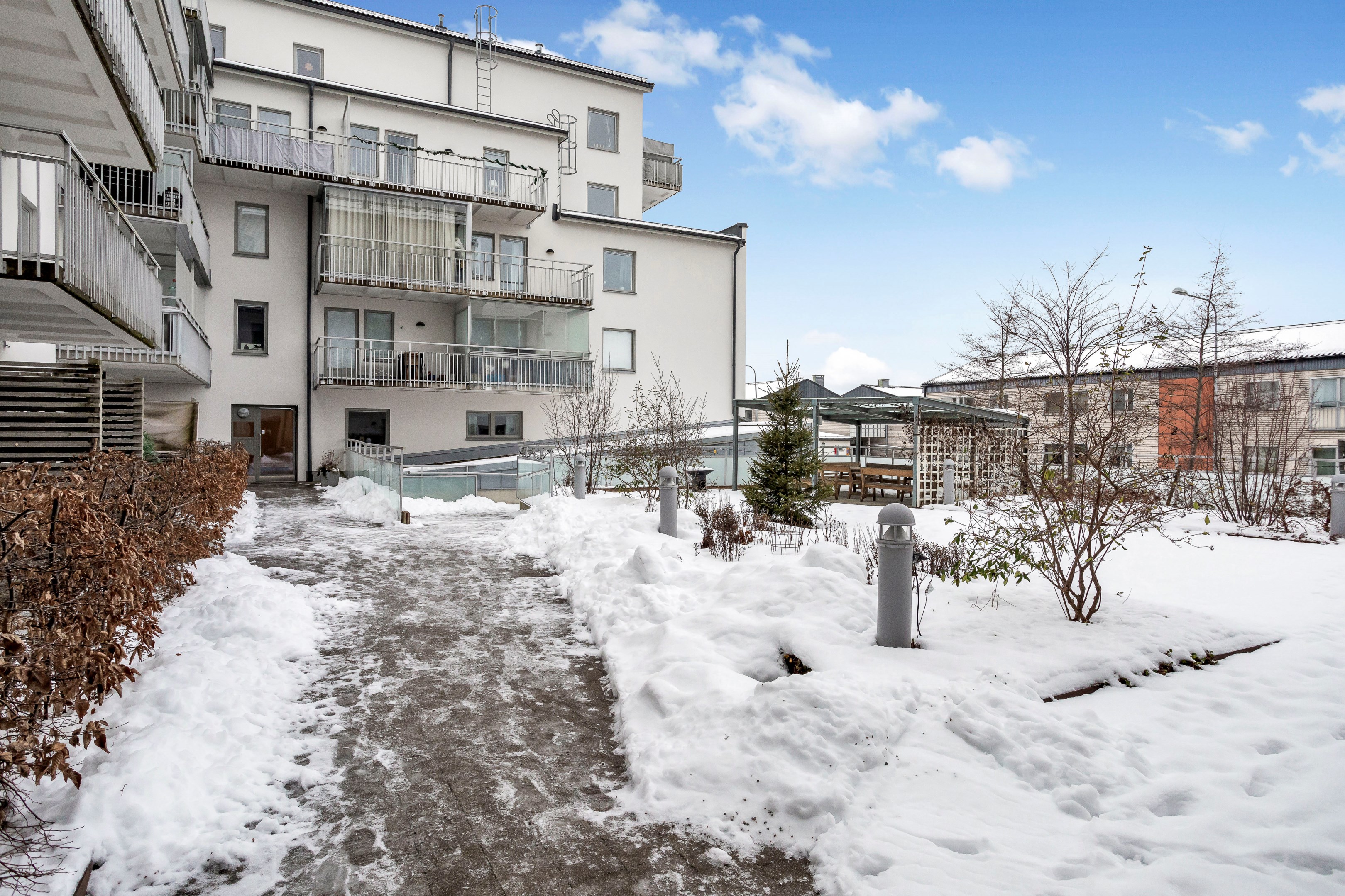 Bostadsbild från Råbyvägen 42B, Såld i Kvarngärdet, Uppsala