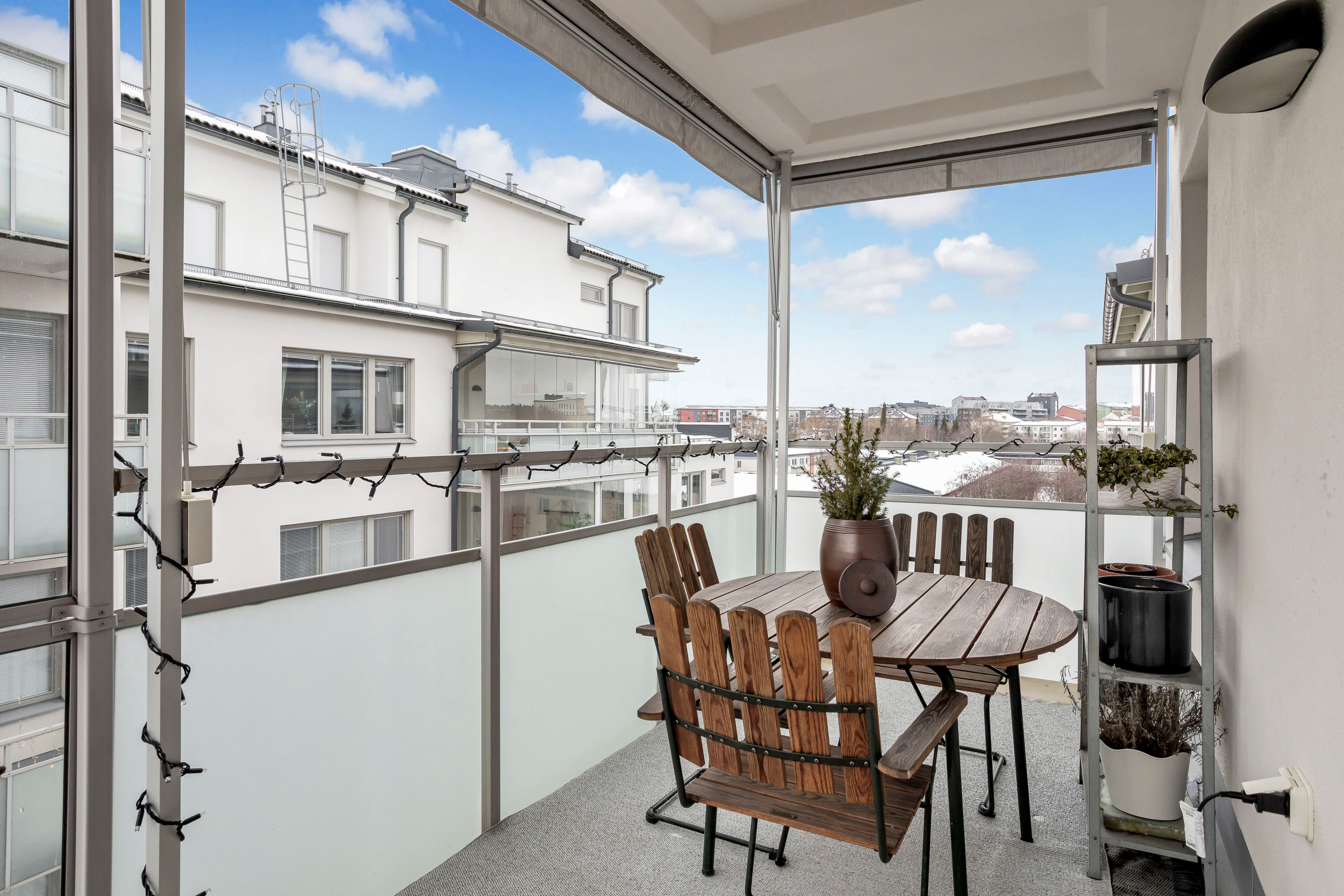 Bostadsbild från Råbyvägen 42B, Såld i Kvarngärdet, Uppsala