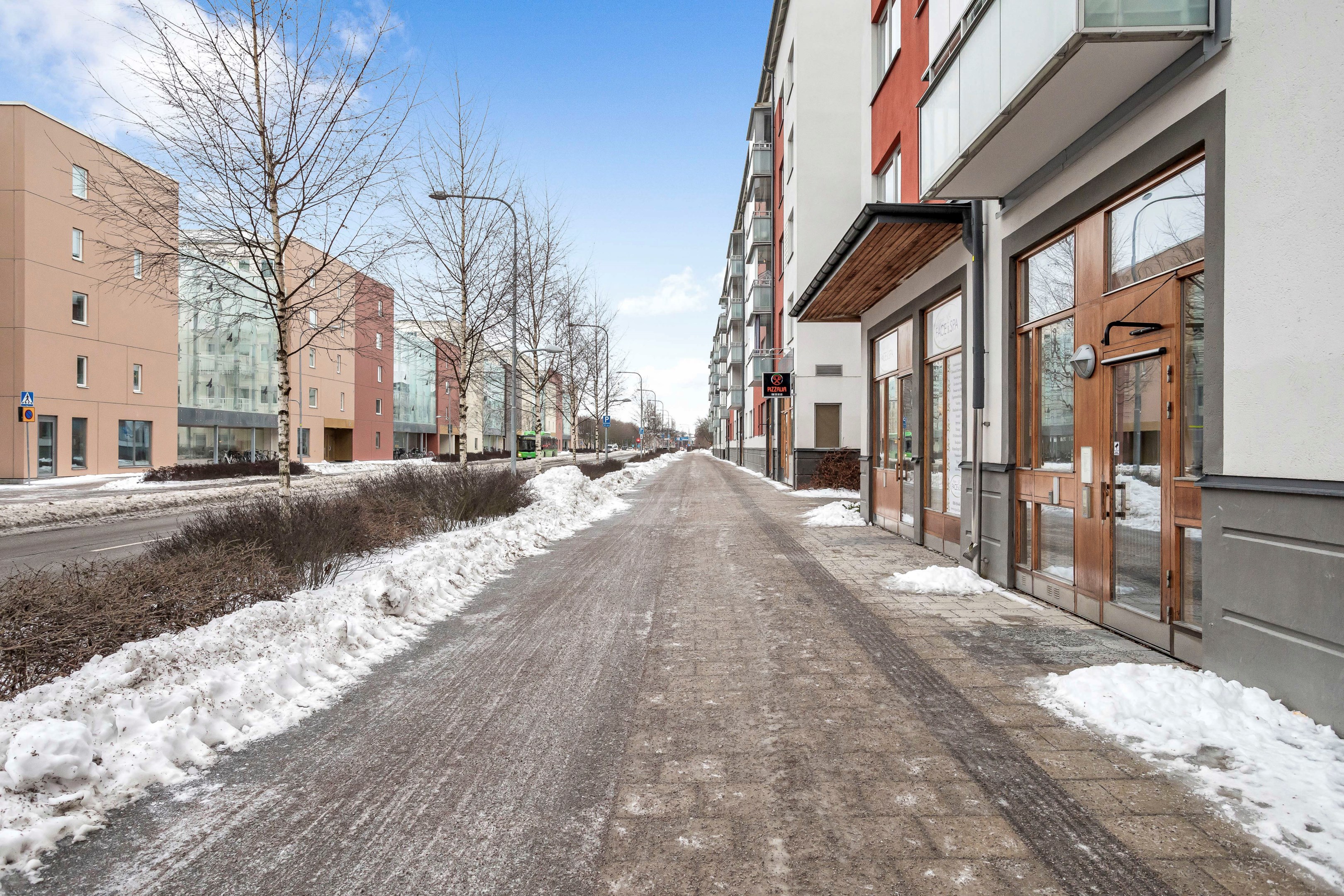 Bostadsbild från Råbyvägen 42B, Såld i Kvarngärdet, Uppsala
