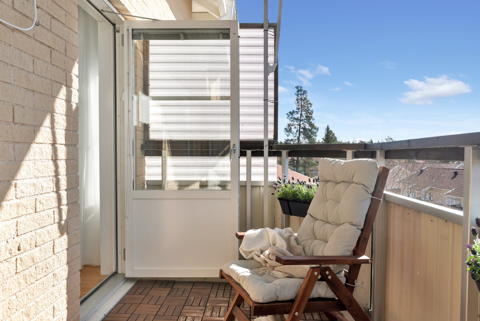 Bostadsbild från Dalaresan 2A, Såld i Sävja, Uppsala