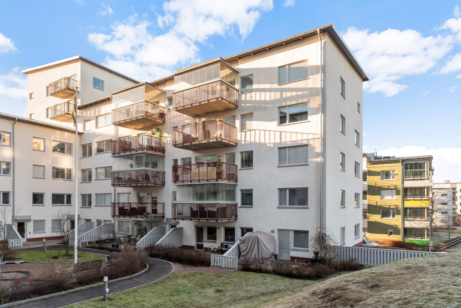 Bostadsbild från Solskensgatan 5, Till salu i Gränby, Uppsala