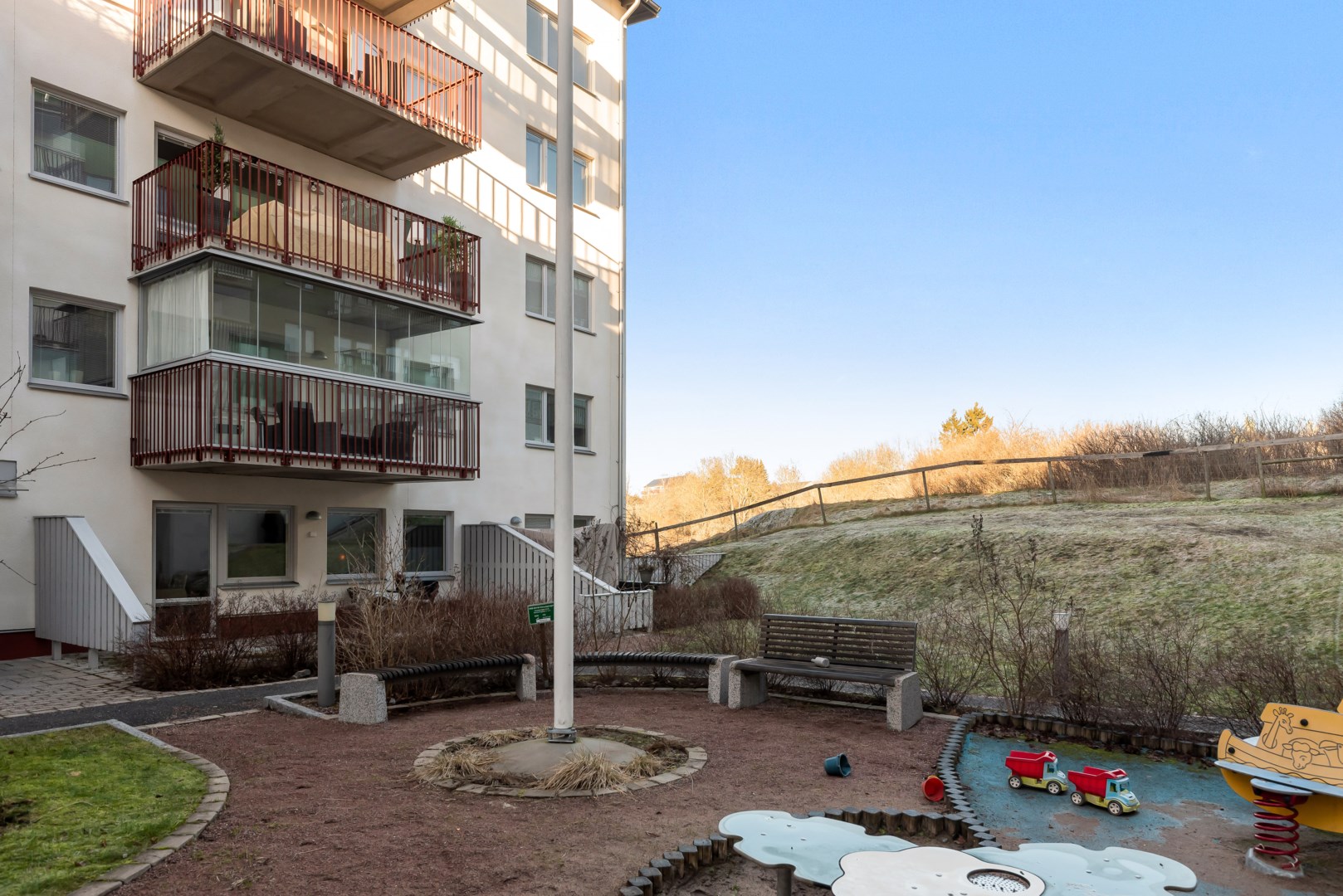 Bostadsbild från Solskensgatan 5, Till salu i Gränby, Uppsala