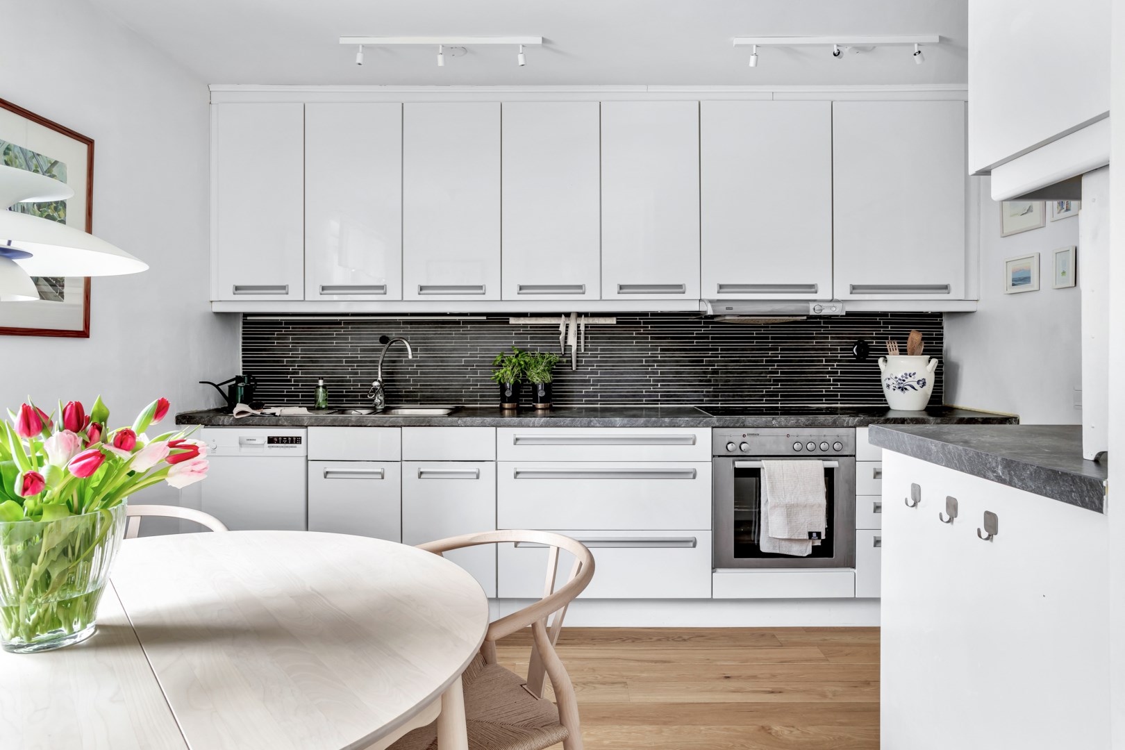 Bostadsbild från Hamnesplanaden 4A, Såld i Centrum, Uppsala