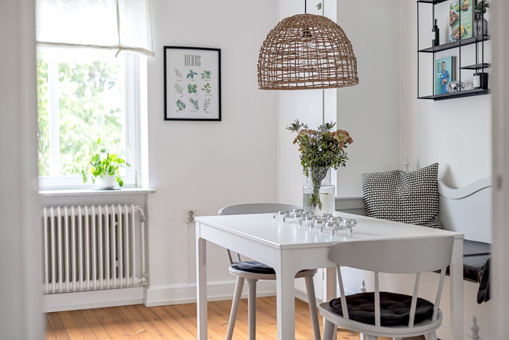 Bostadsbild från Vaksalagatan 36A, Till salu i Höganäs, Uppsala