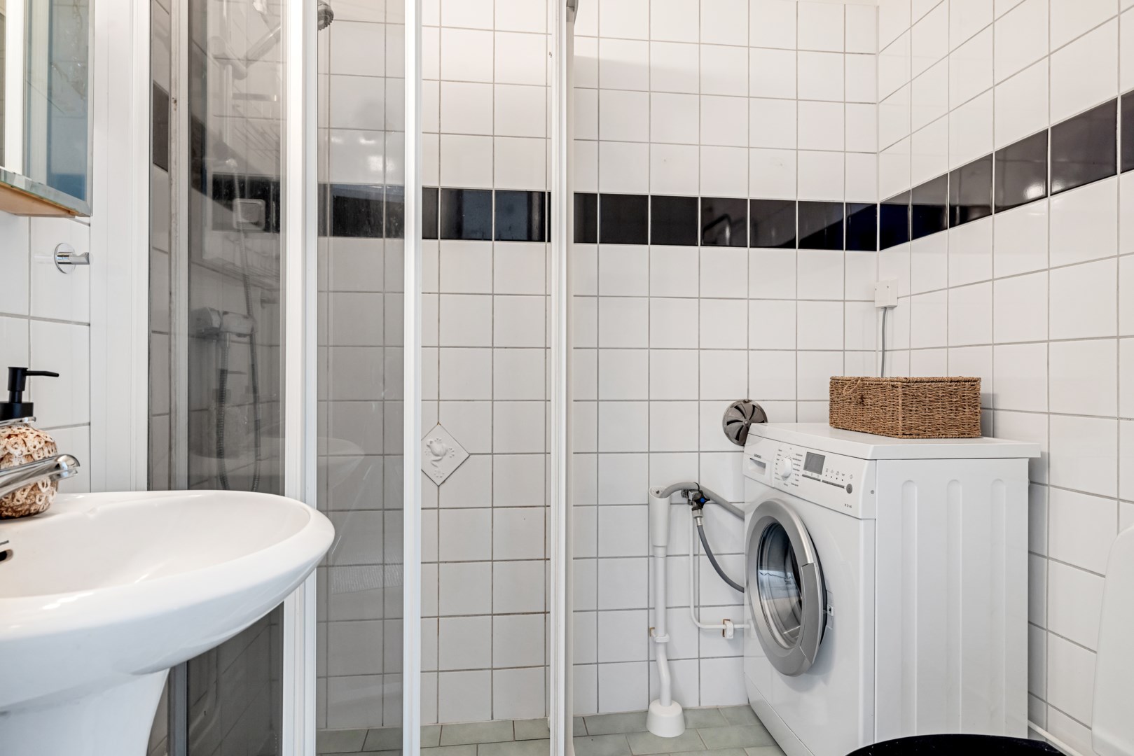 Bostadsbild från Vaksalagatan 36A, Till salu i Höganäs, Uppsala