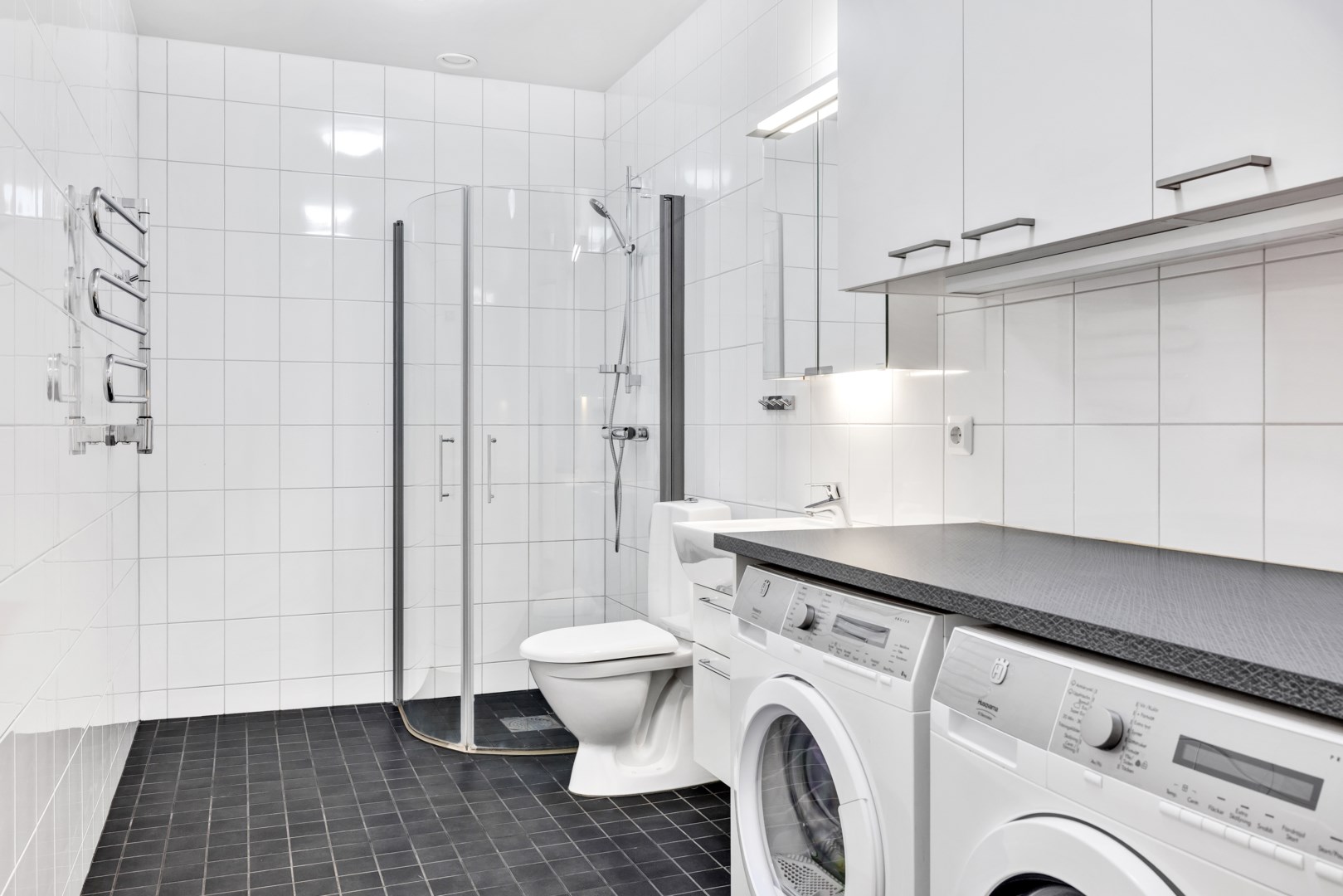 Bostadsbild från Kvarntorget 11, Till salu i Kvarngärdet, Uppsala