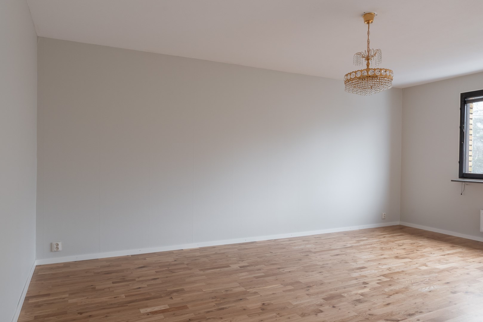 Bostadsbild från Släggkastargatan 11, Såld i Rönnby, Västerås