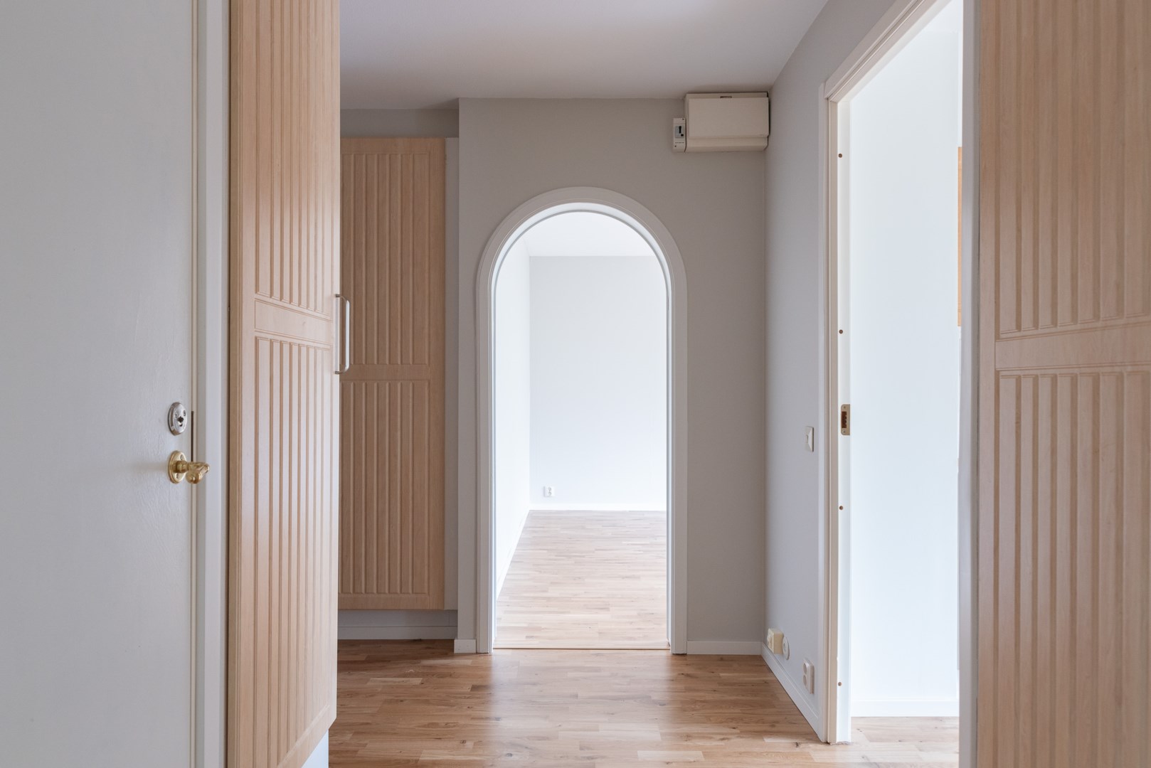 Bostadsbild från Släggkastargatan 11, Såld i Rönnby, Västerås