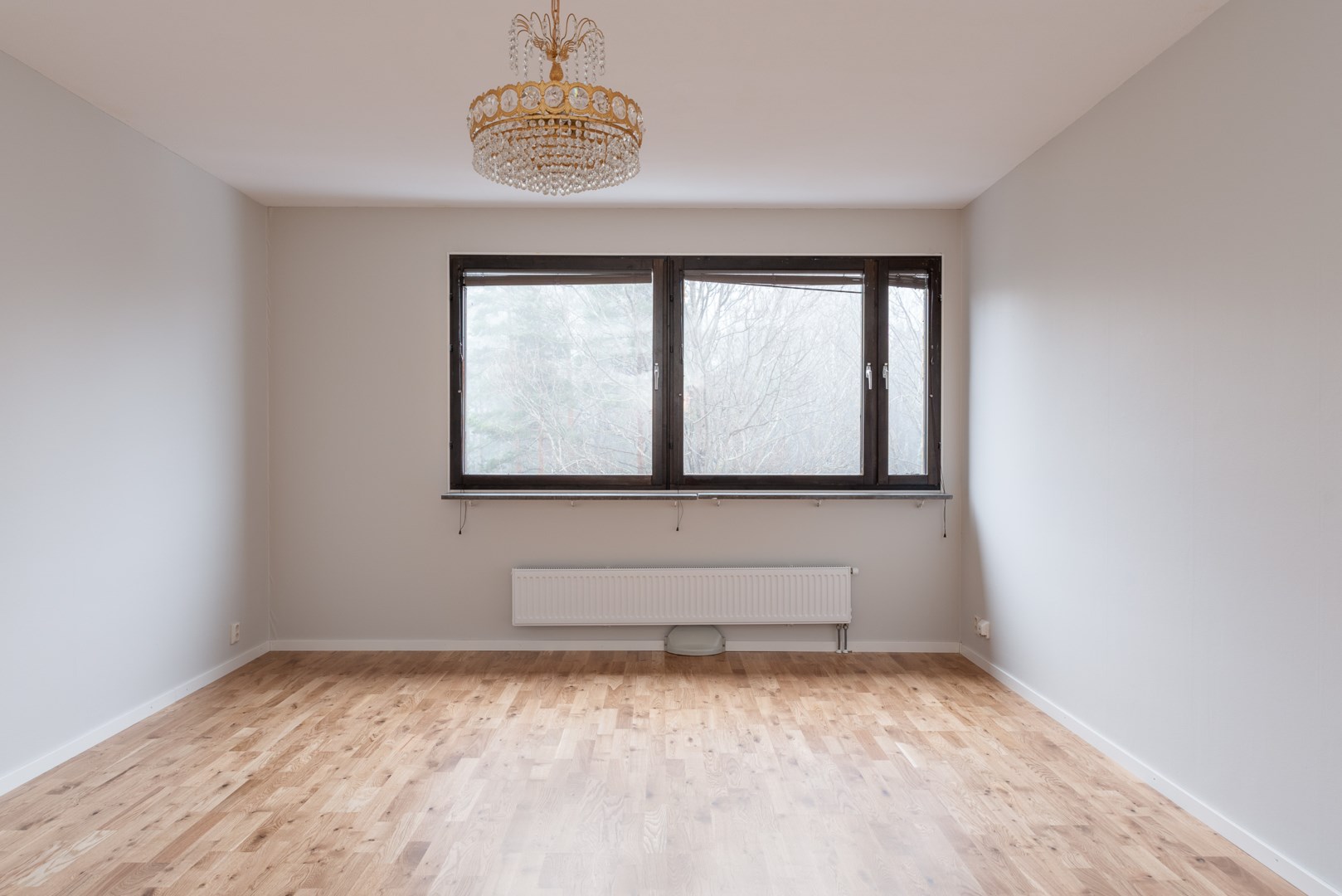 Bostadsbild från Släggkastargatan 11, Såld i Rönnby, Västerås