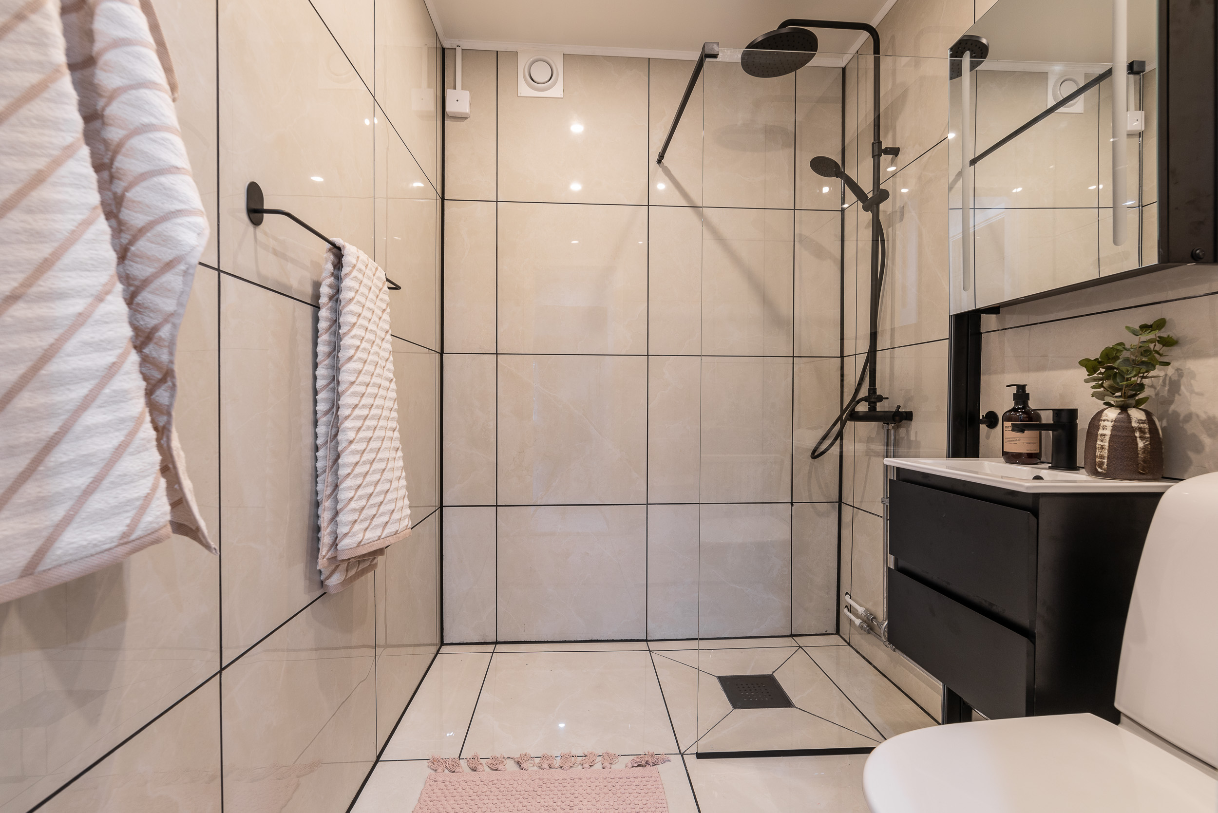 Bostadsbild från Rekylgatan 6, Såld i Haga, Västerås