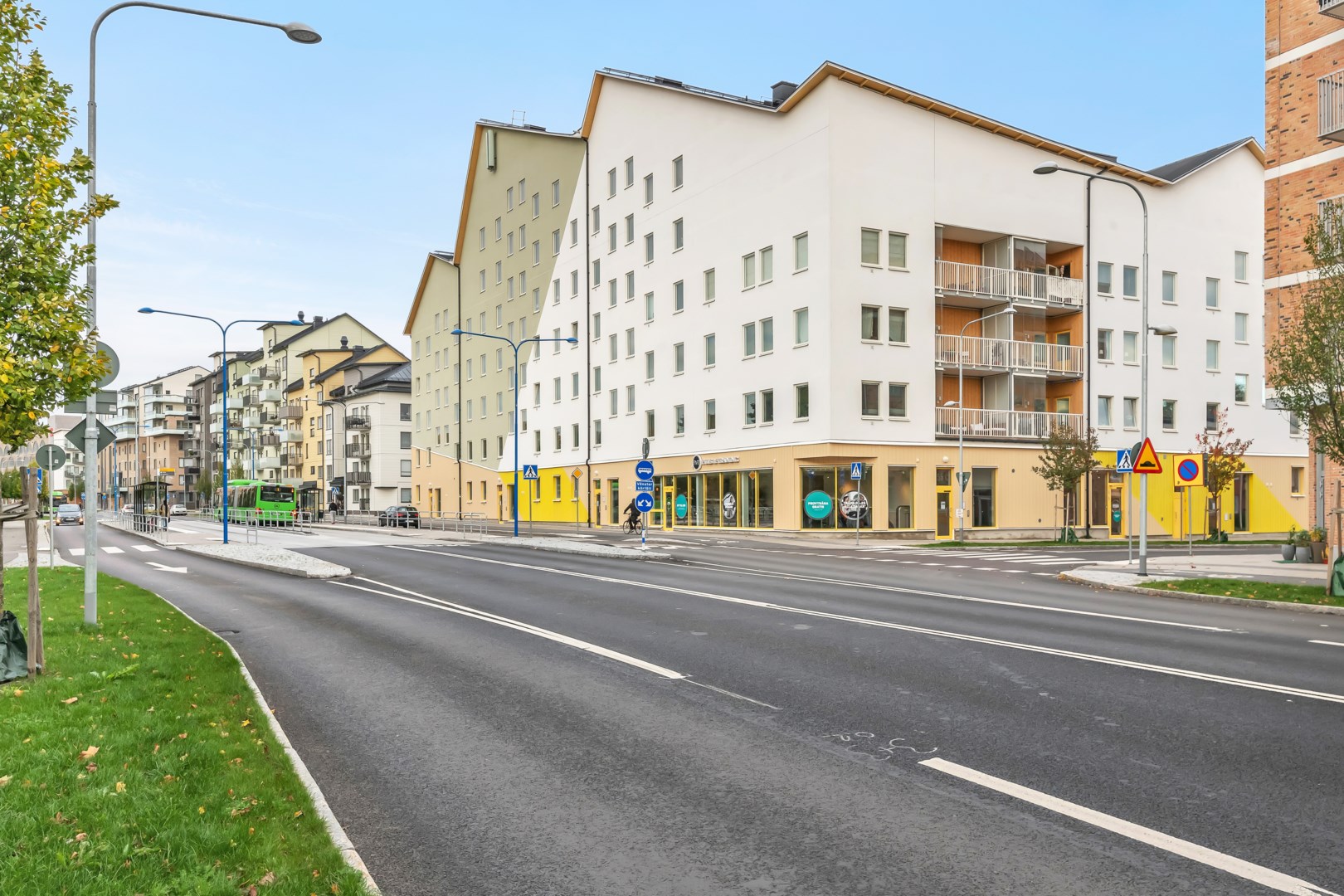 Bostadsbild från Råbyvägen 55E, Till salu i Gränby, Uppsala