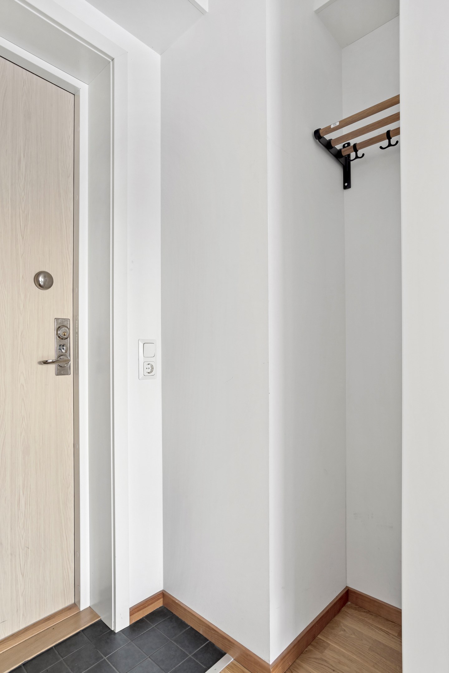Bostadsbild från Råbyvägen 55E, Till salu i Gränby, Uppsala