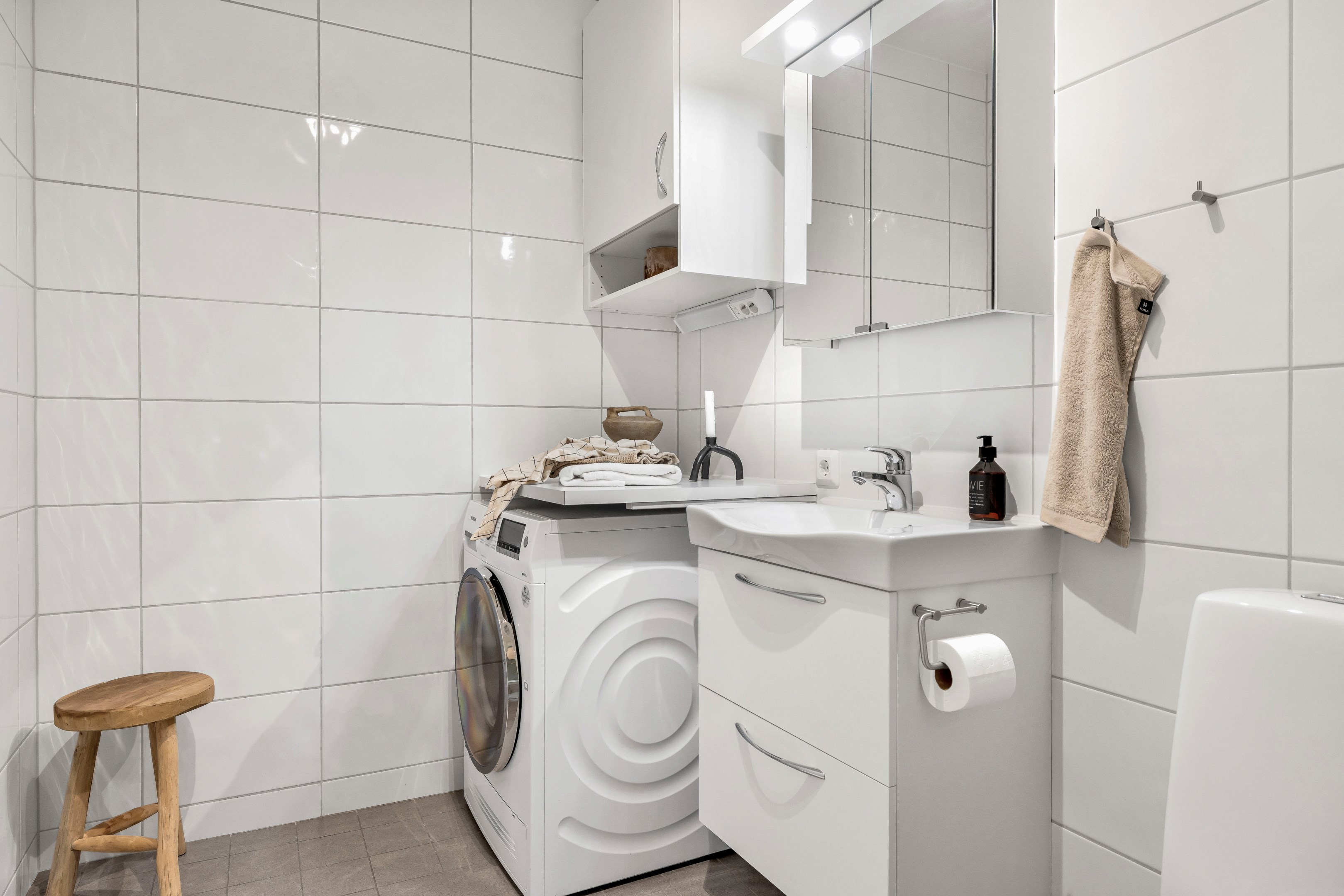 Bostadsbild från Råbyvägen 74, Såld i Kapellgärdet, Uppsala