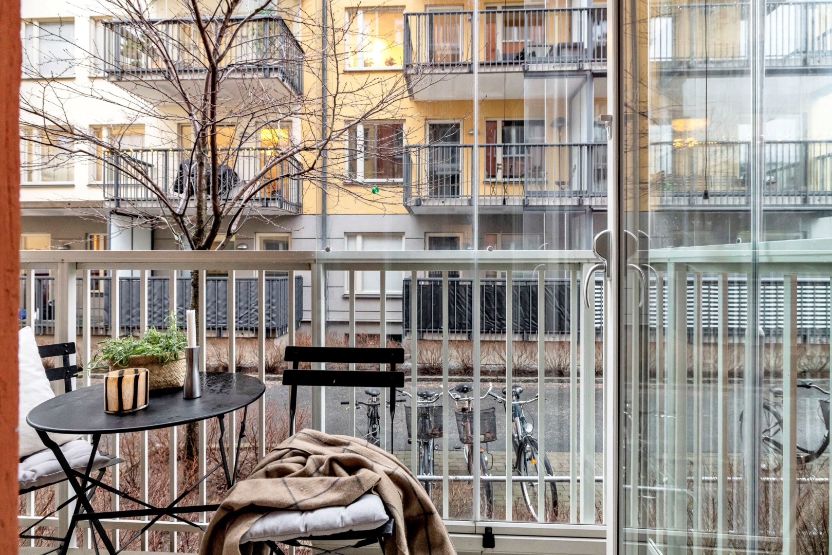 Bostadsbild från Råbyvägen 74, Såld i Kapellgärdet, Uppsala