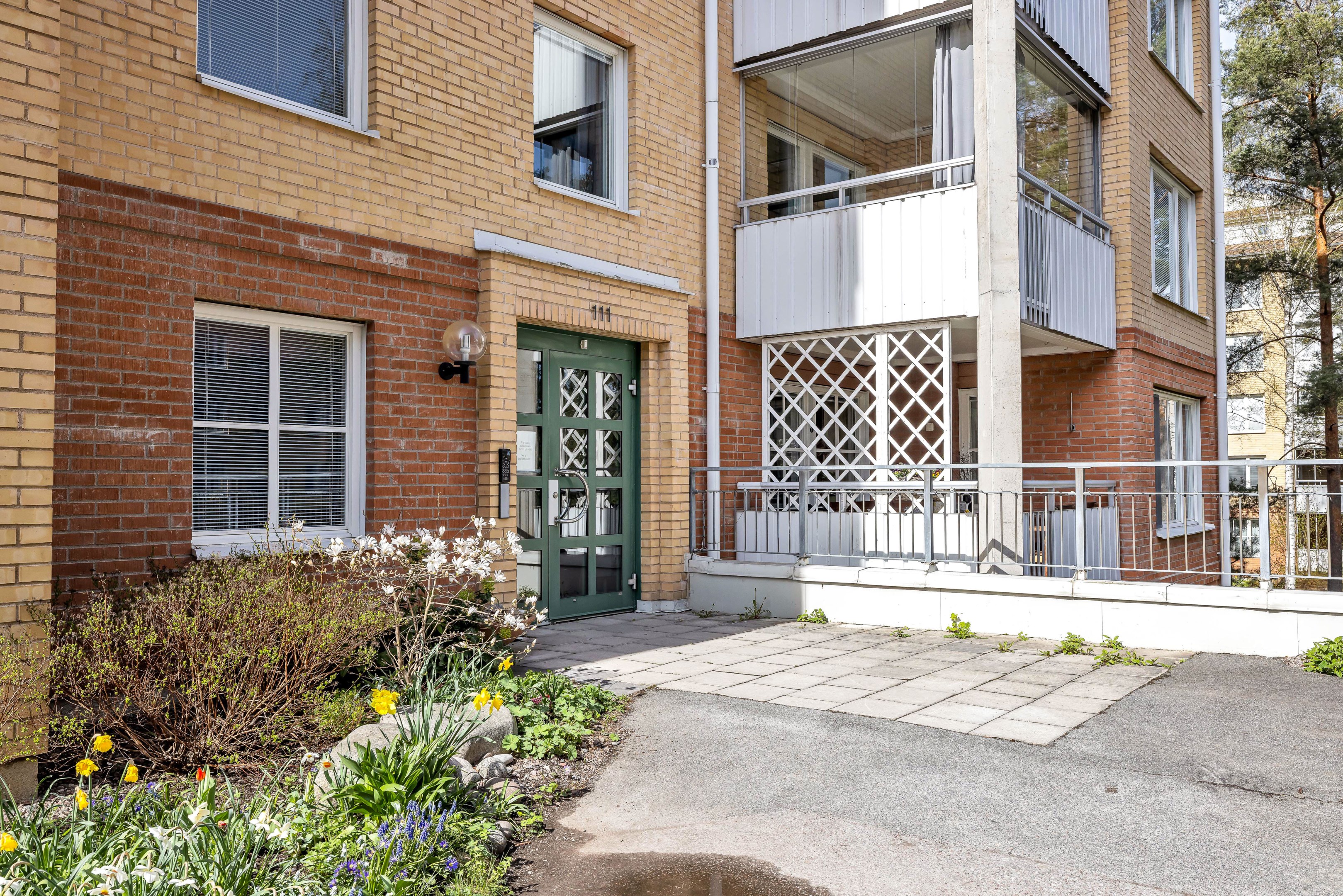 Bostadsbild från Stenbrohultsvägen 111, Såld i Sävja, Uppsala