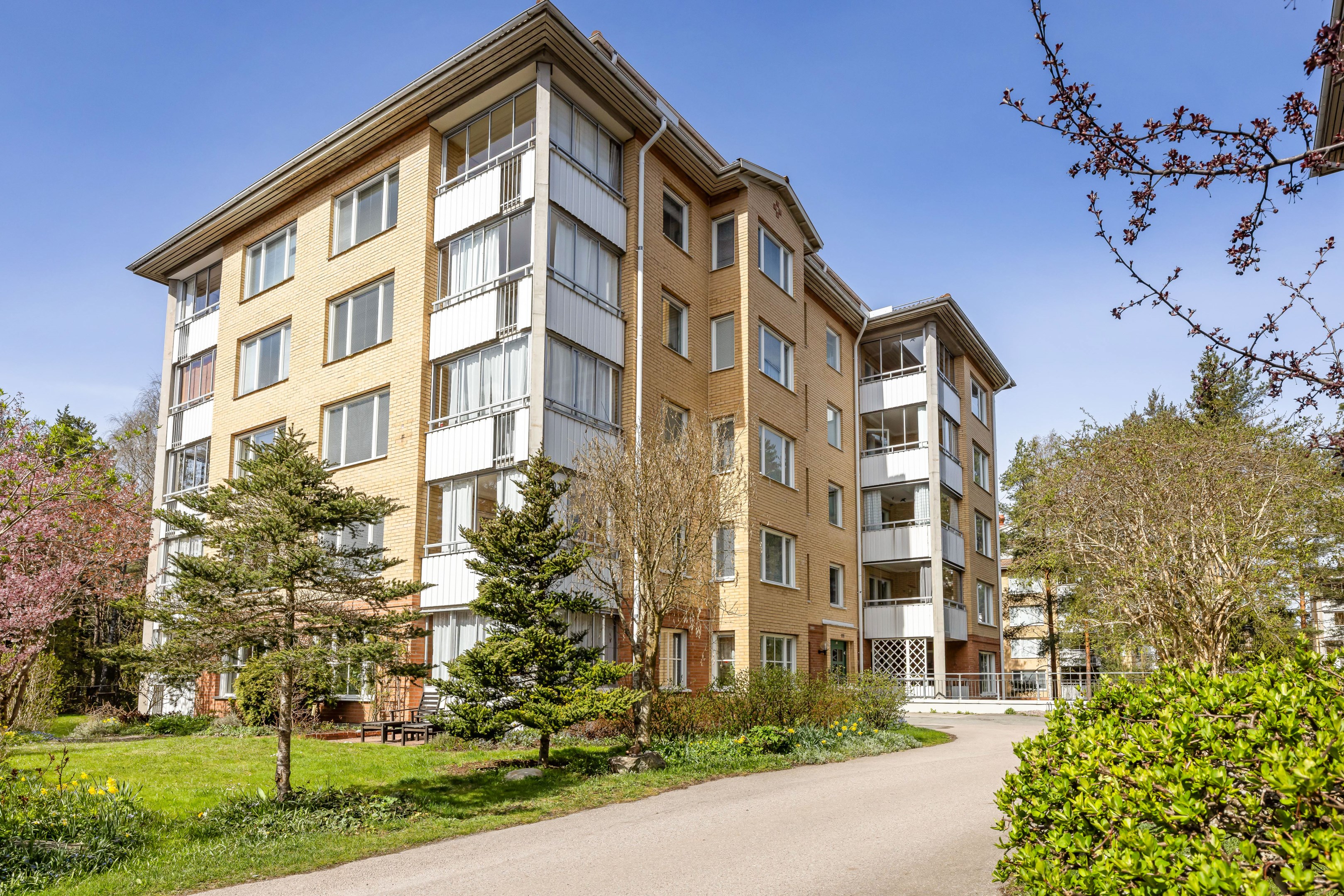 Bostadsbild från Stenbrohultsvägen 111, Såld i Sävja, Uppsala